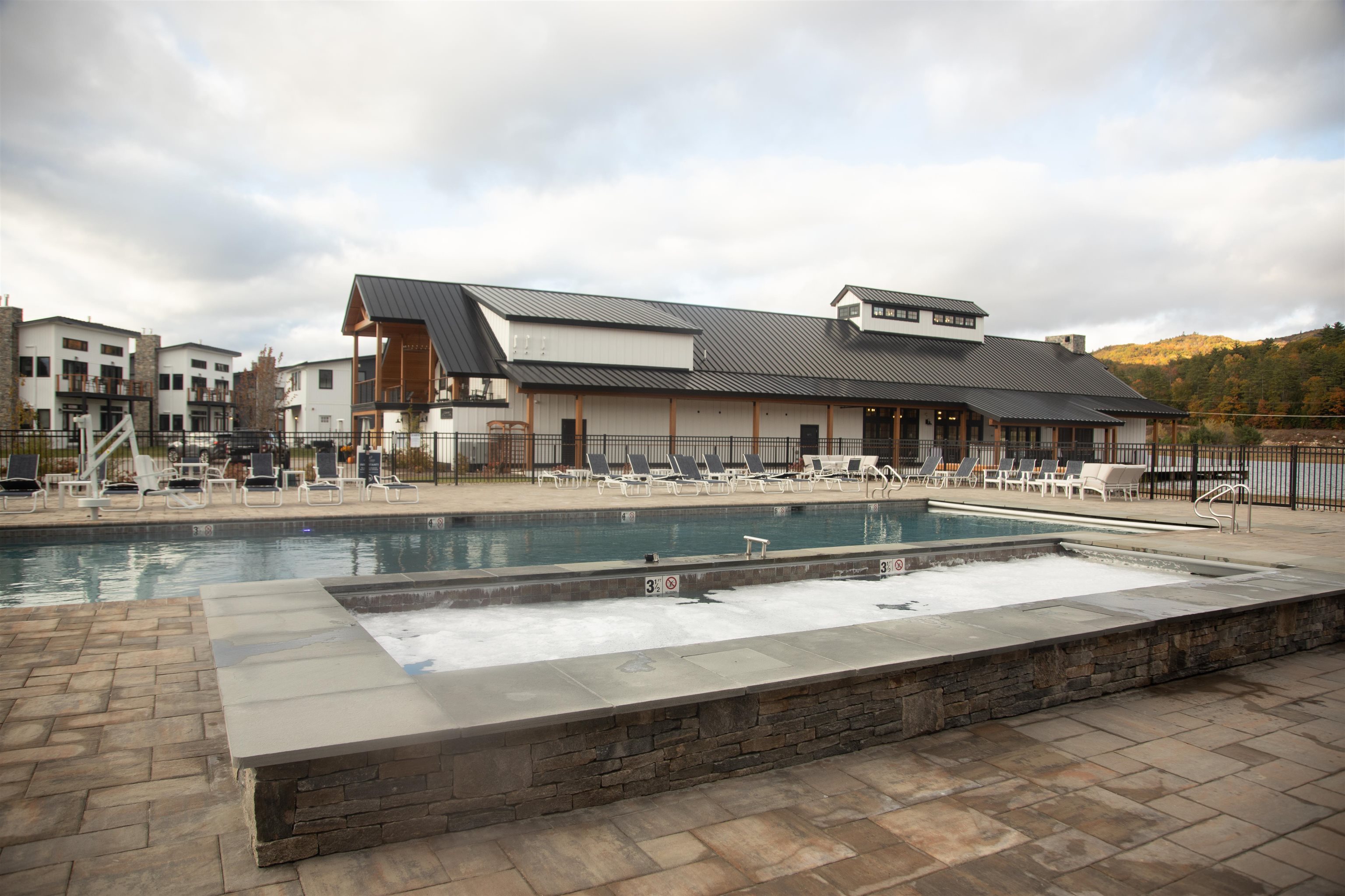 7 Ryan Rd #B, Thornton, NH 03285