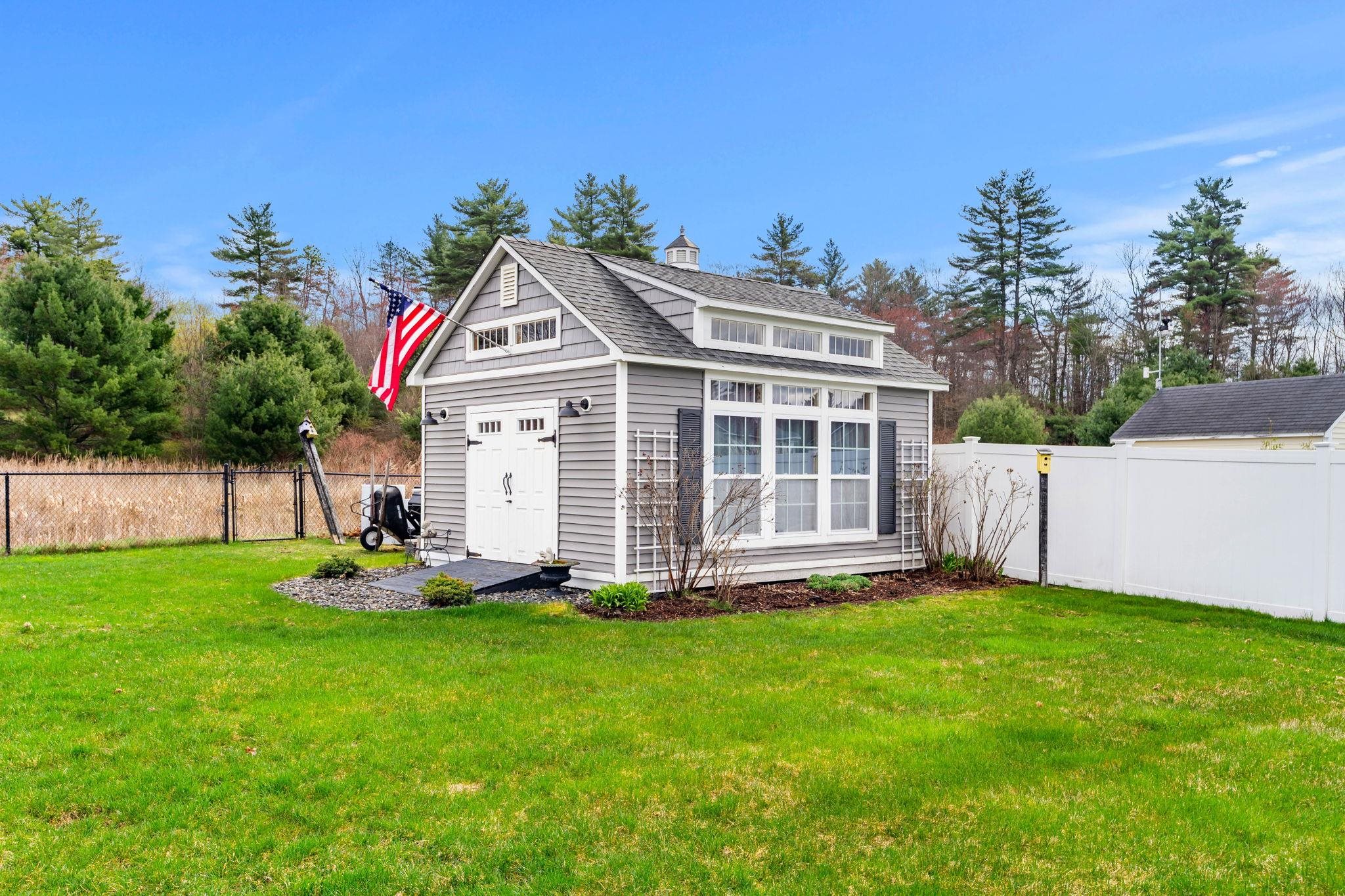 30 Hunter Mill Way, Londonderry, NH 03053