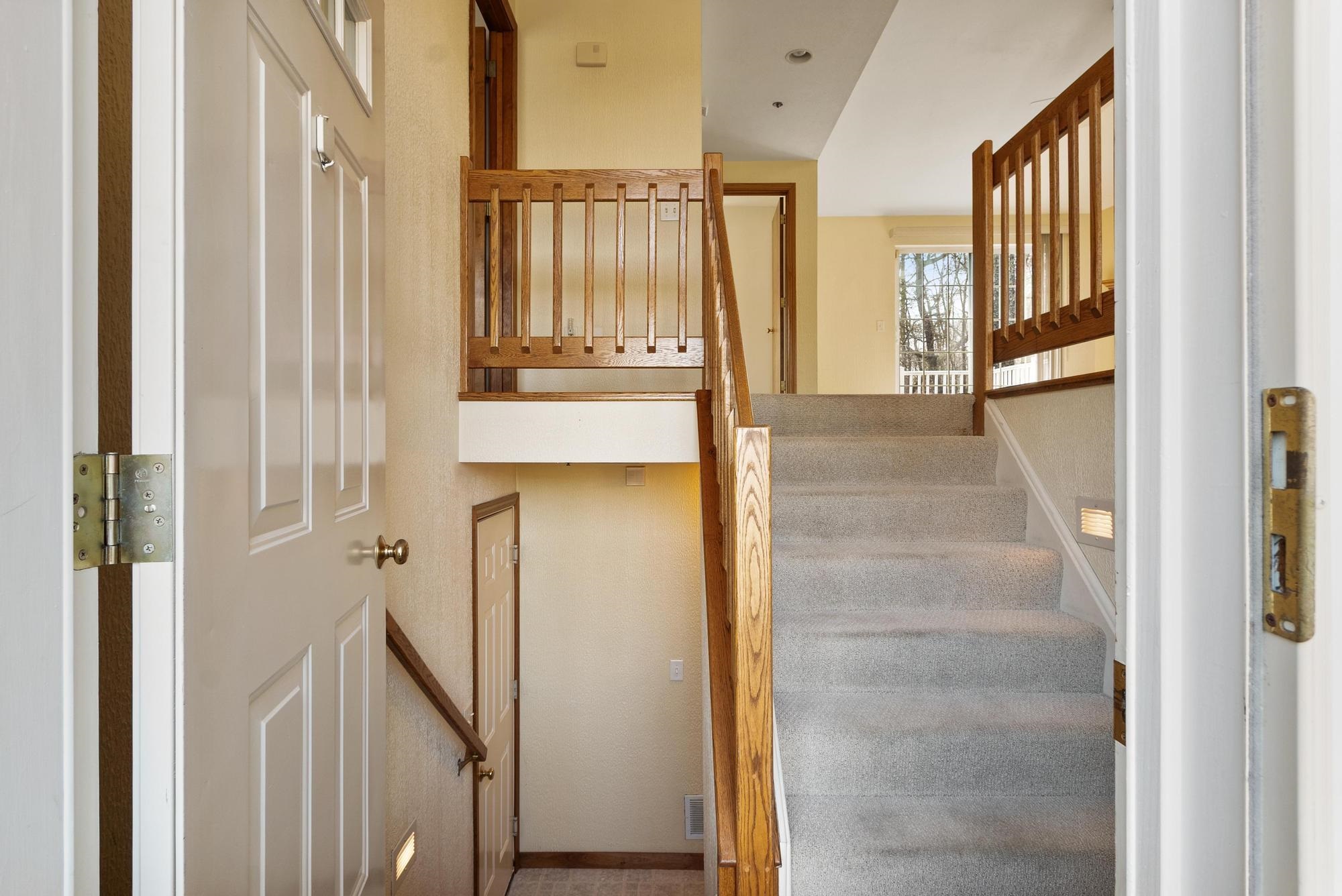 7 Edna Ln, Atkinson, NH 03811