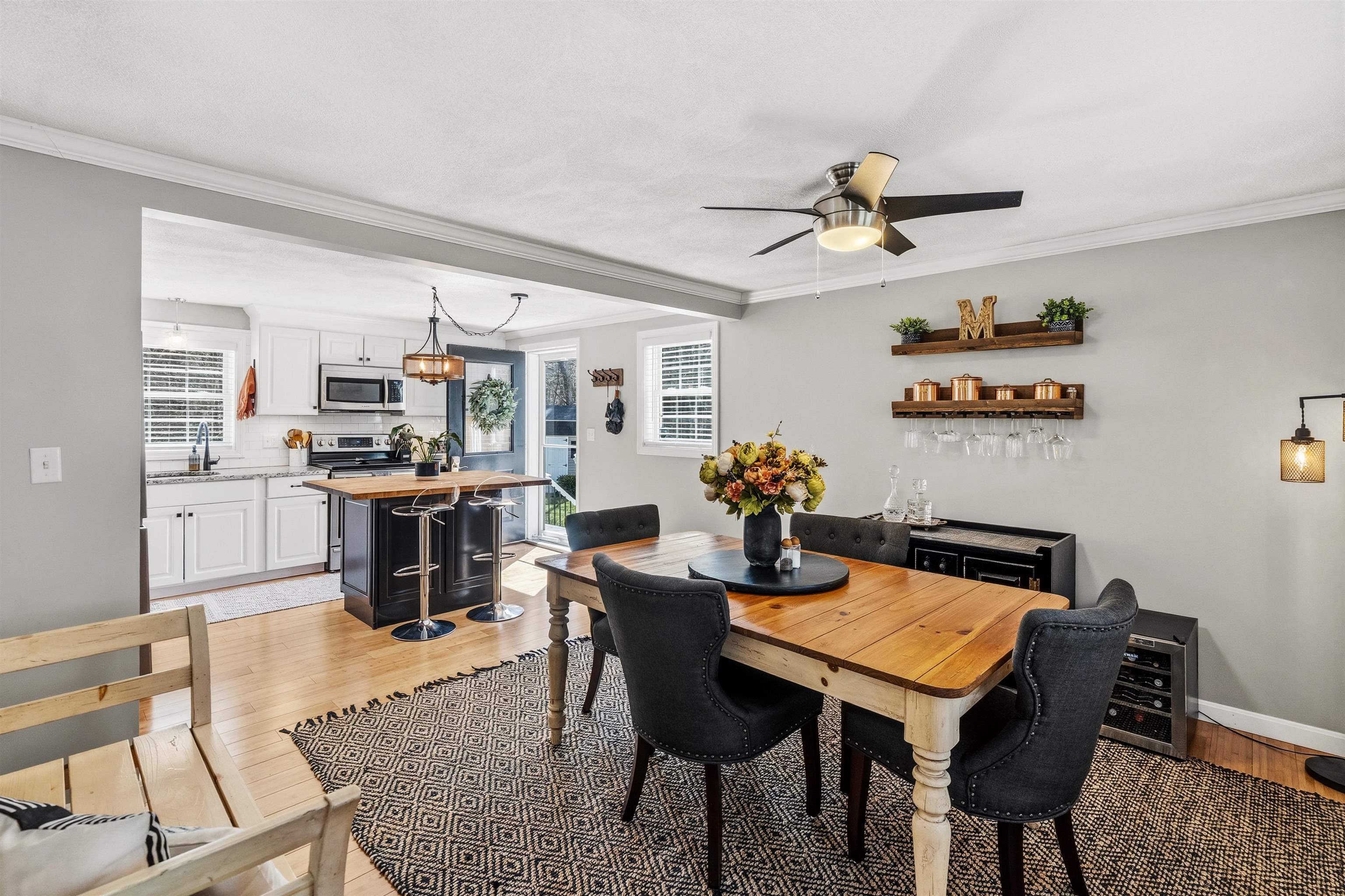 5 Imperial Dr, Londonderry, NH 03053