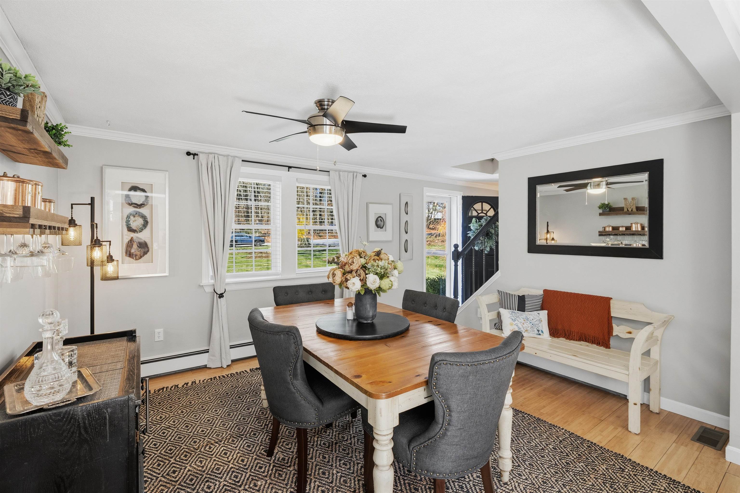 5 Imperial Dr, Londonderry, NH 03053