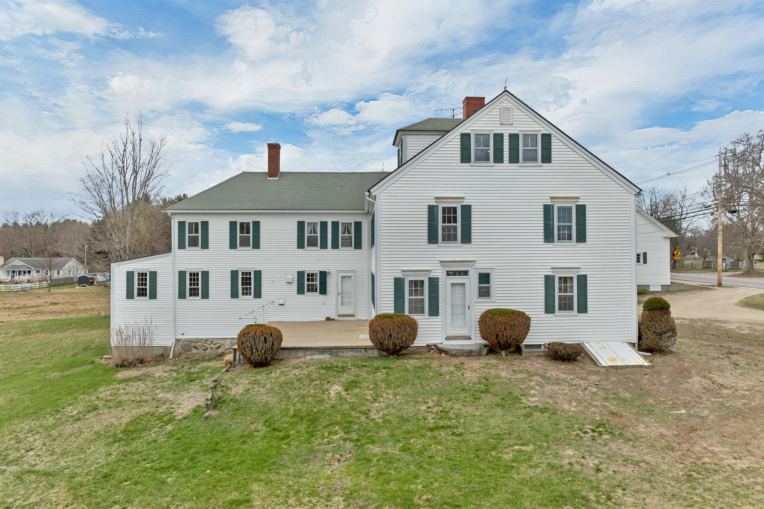 244 North Main St, Wolfeboro, NH 03894