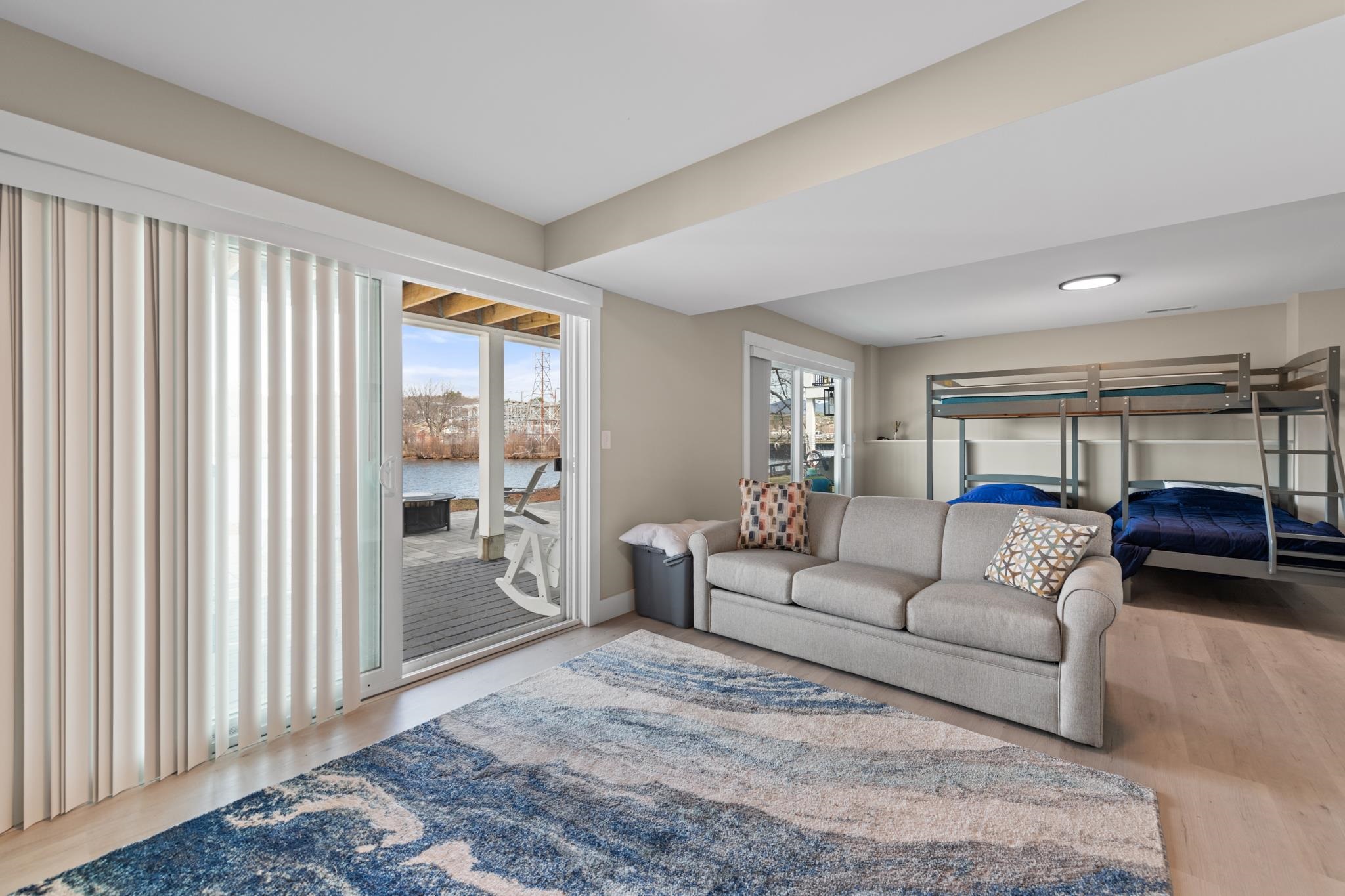 13 Opechee St, Laconia, NH 03246