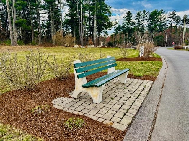 2 October Ln, Londonderry, NH 03053