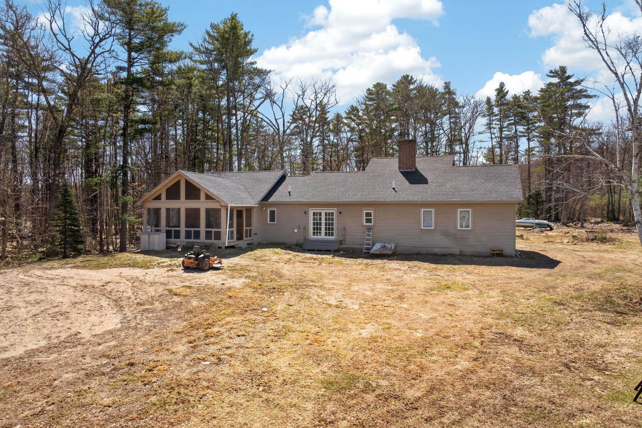 314 Wentworth Rd, Brookfield, NH 03872
