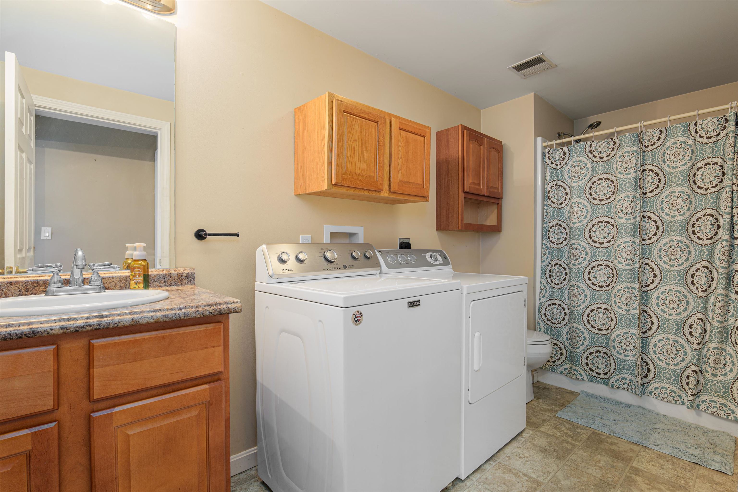 15 Red Sox Ln #15, Raymond, NH 03077