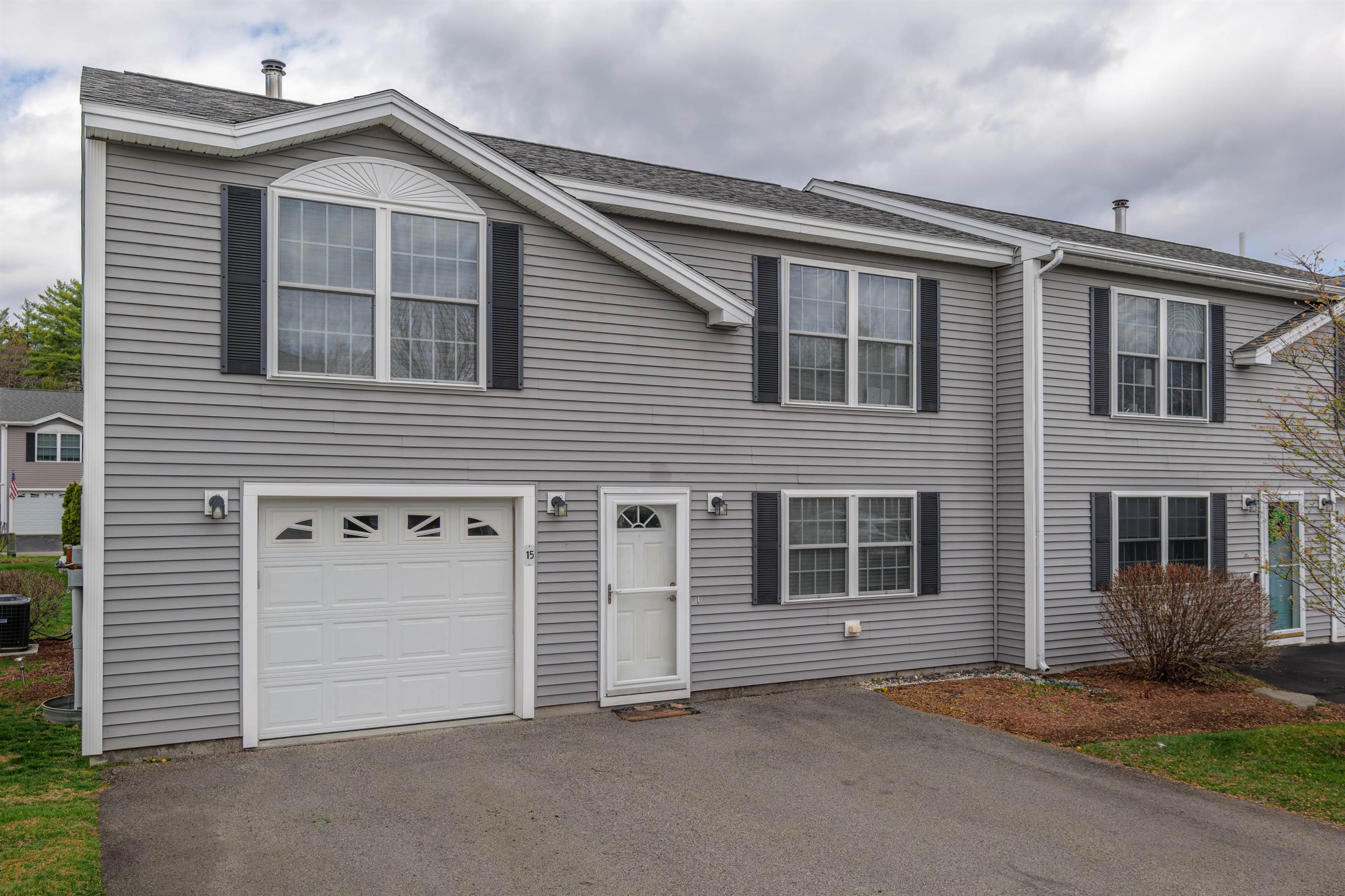 15 Red Sox Ln, Raymond, NH 03077