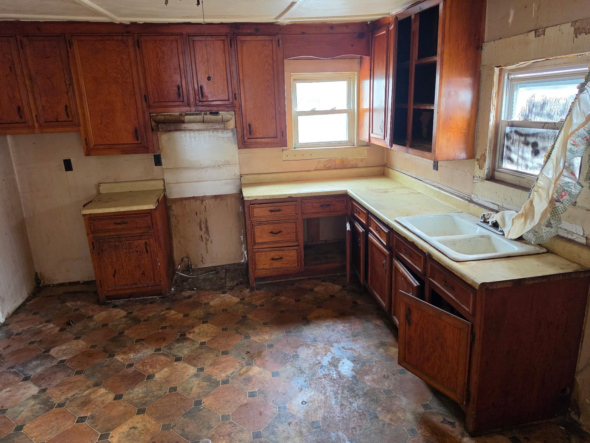 33-35 Chesley St, Concord, NH 03301