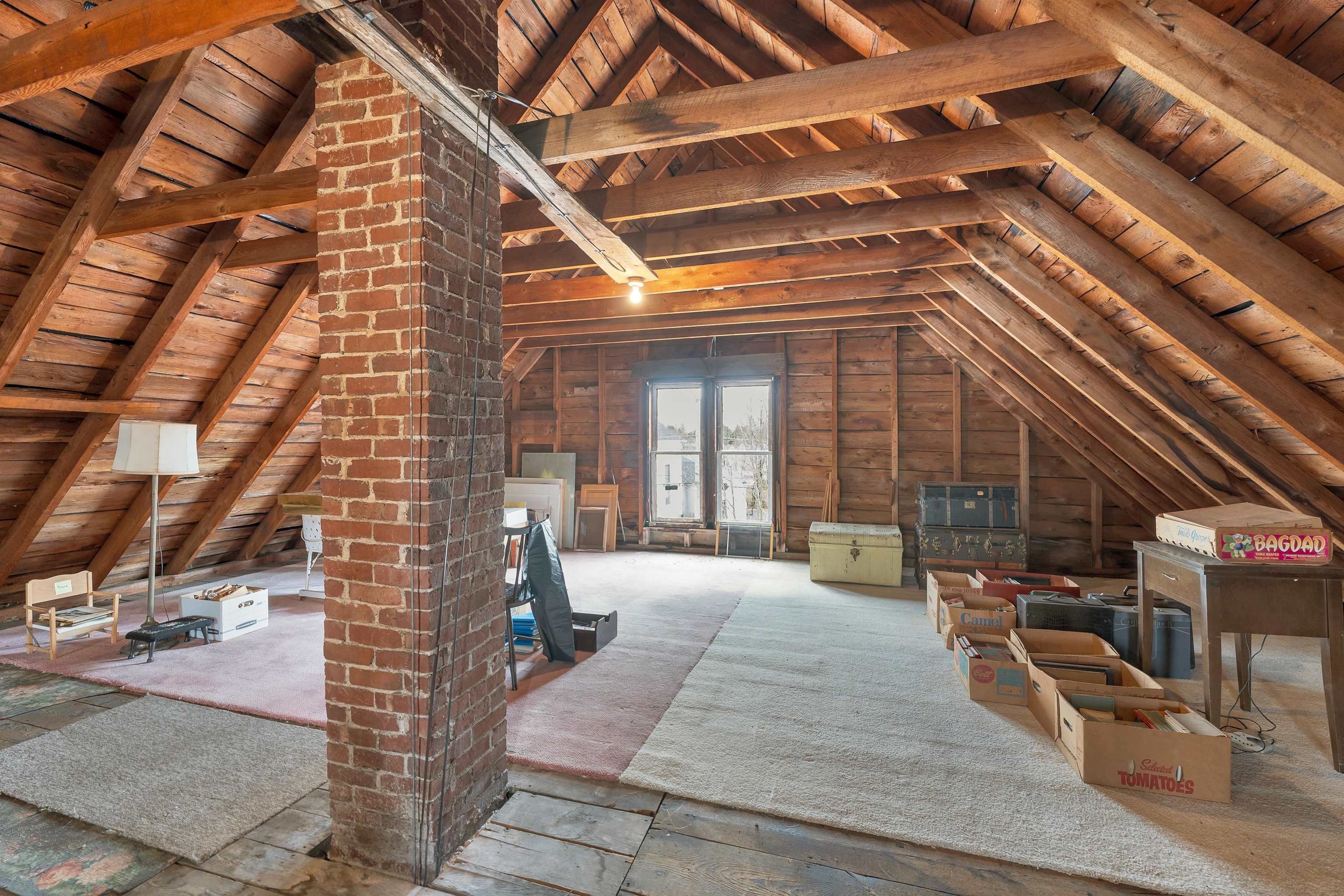 19 Church St, Alton, NH 03809