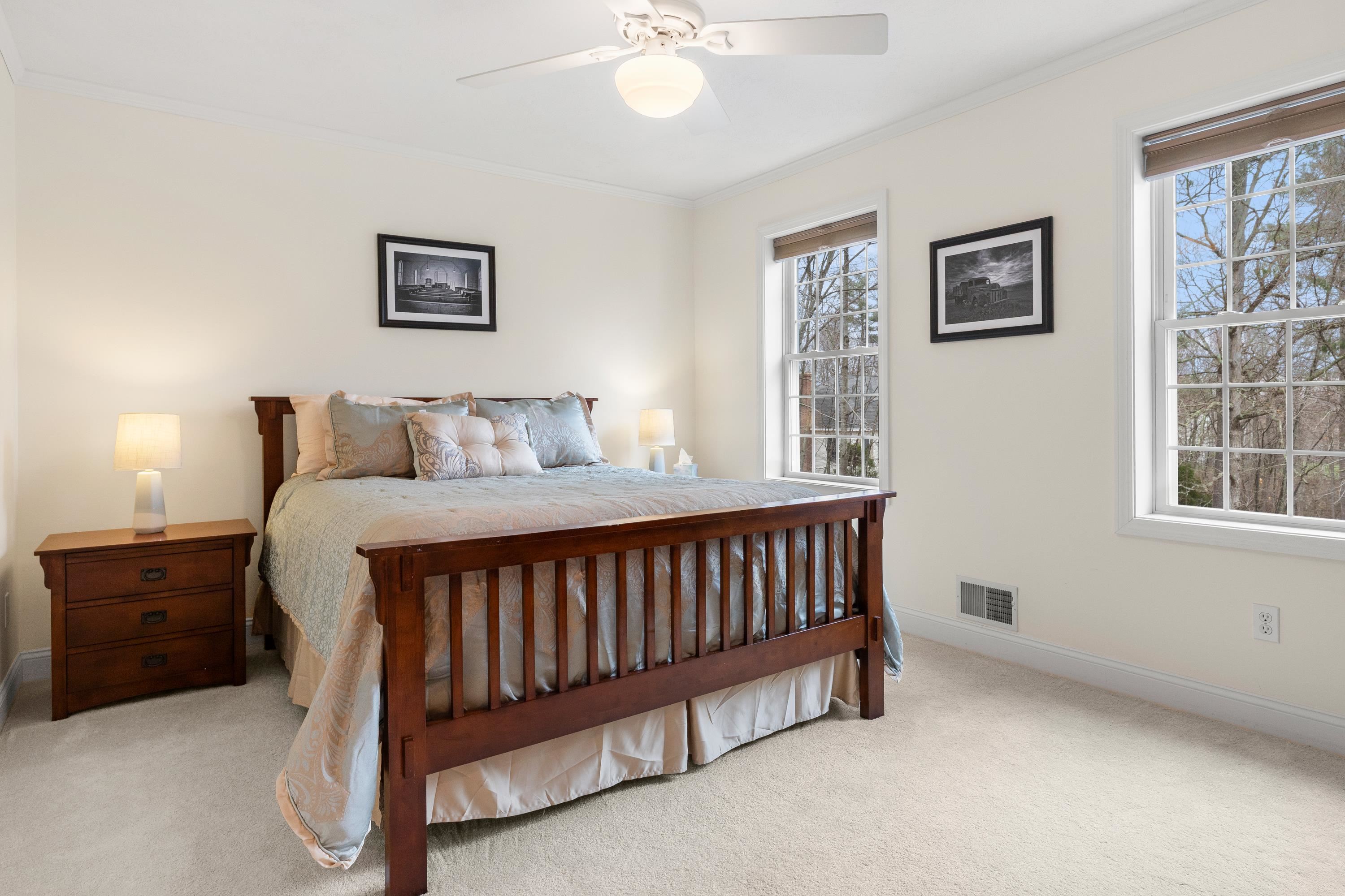 26 Greenfield Dr, Plaistow, NH 03865