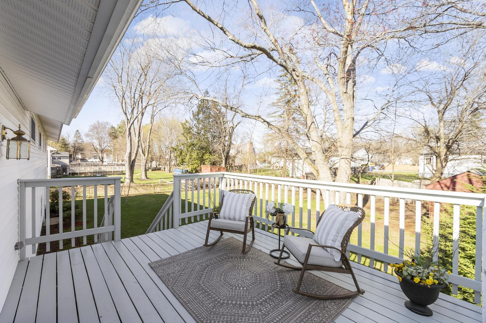 289 Fremont St, Manchester, NH 03103