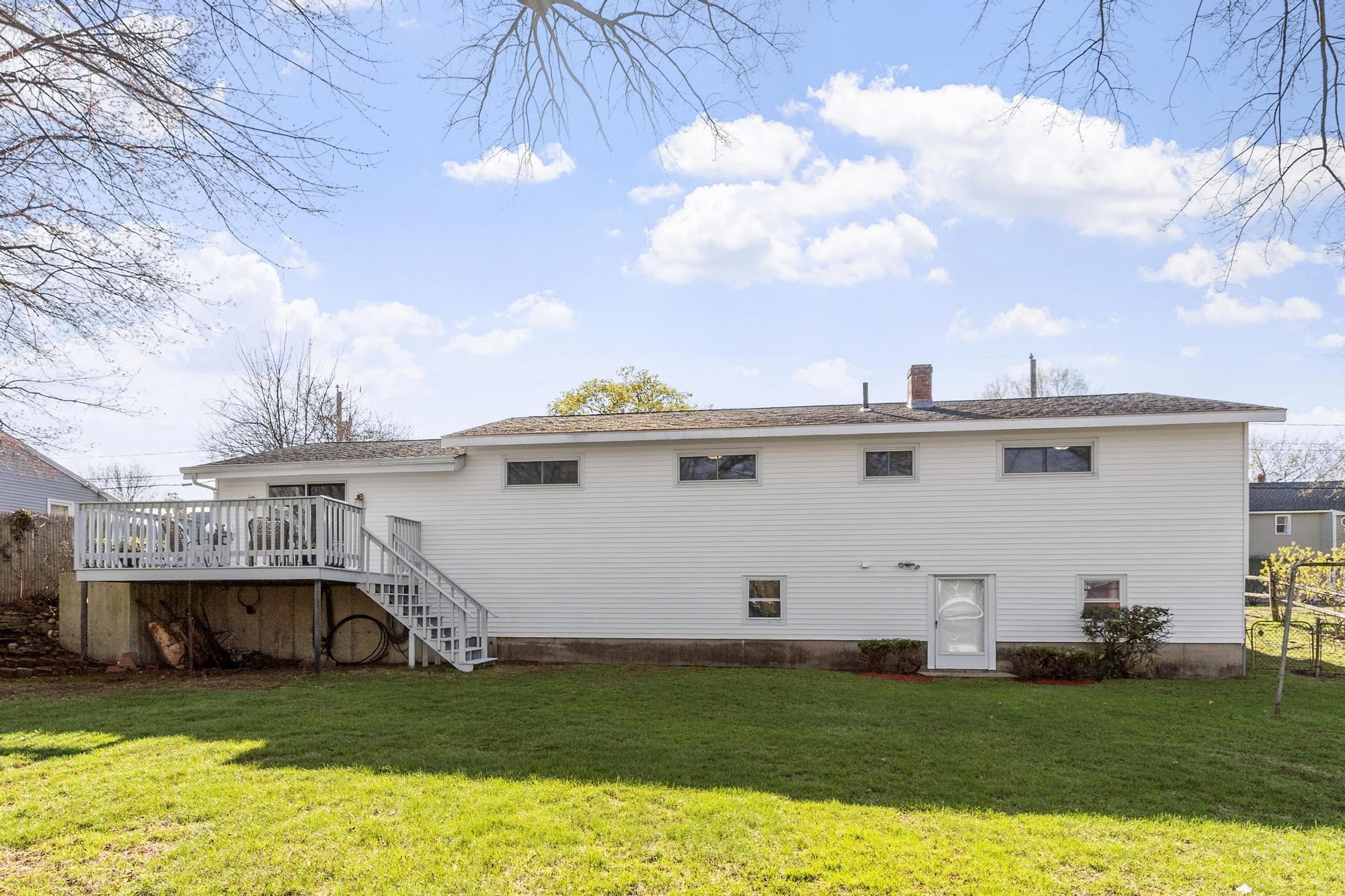 289 Fremont St, Manchester, NH 03103