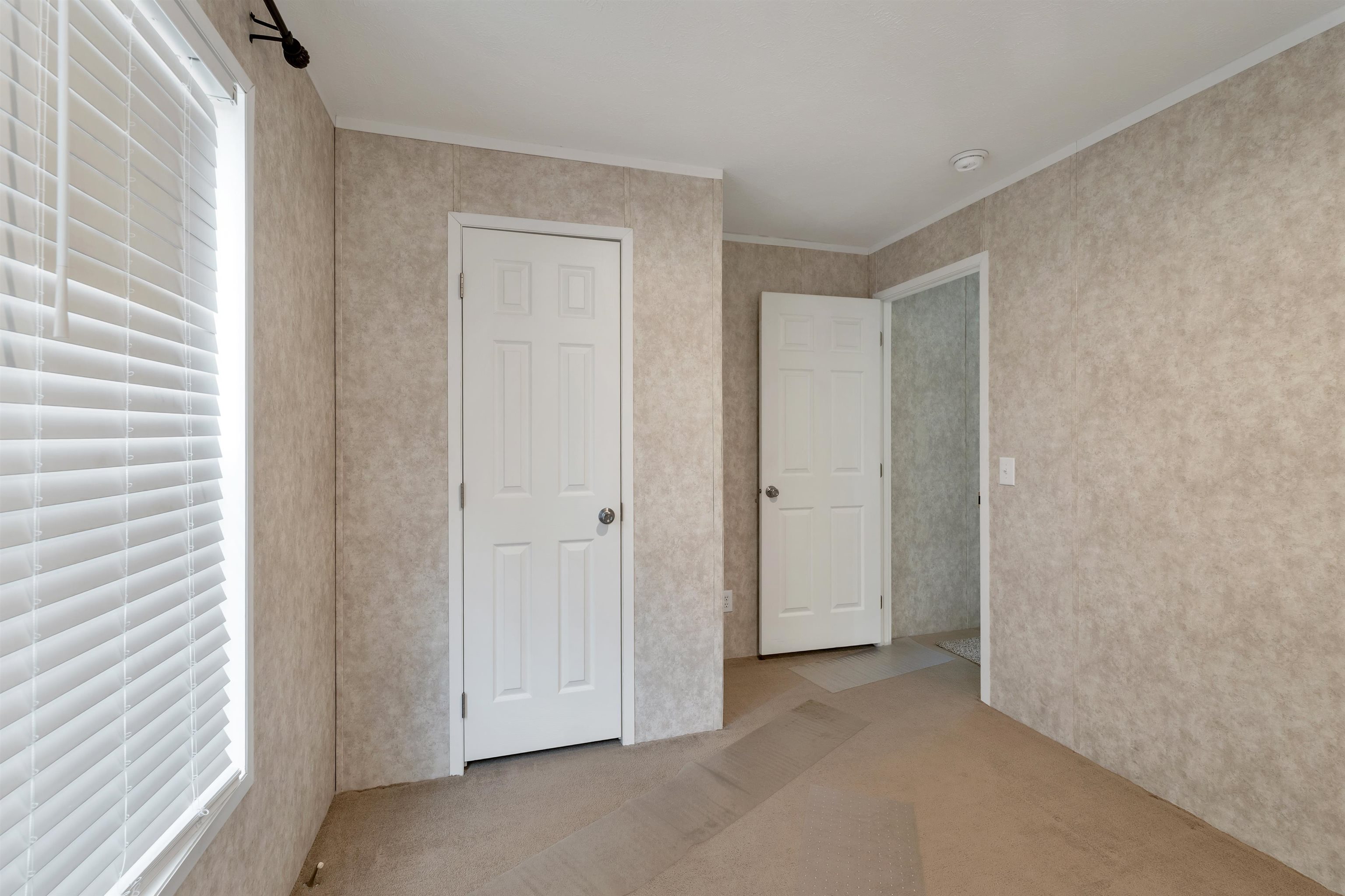 343 Old Lake Shore Rd, Gilford, NH 03249