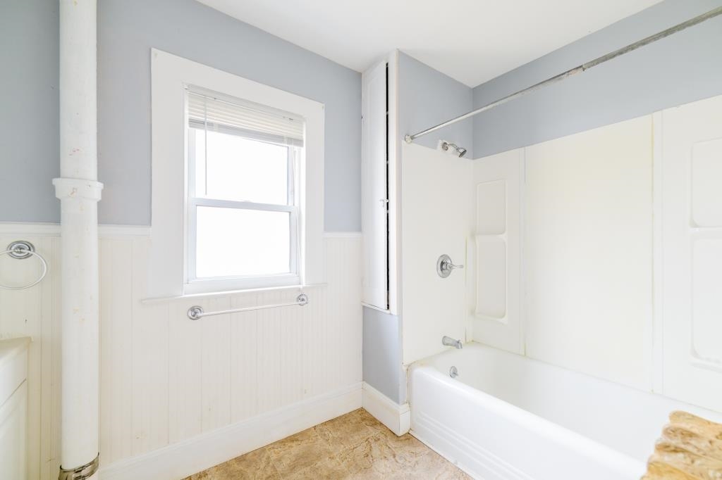 300 Hillside Ave, Berlin, NH 03570