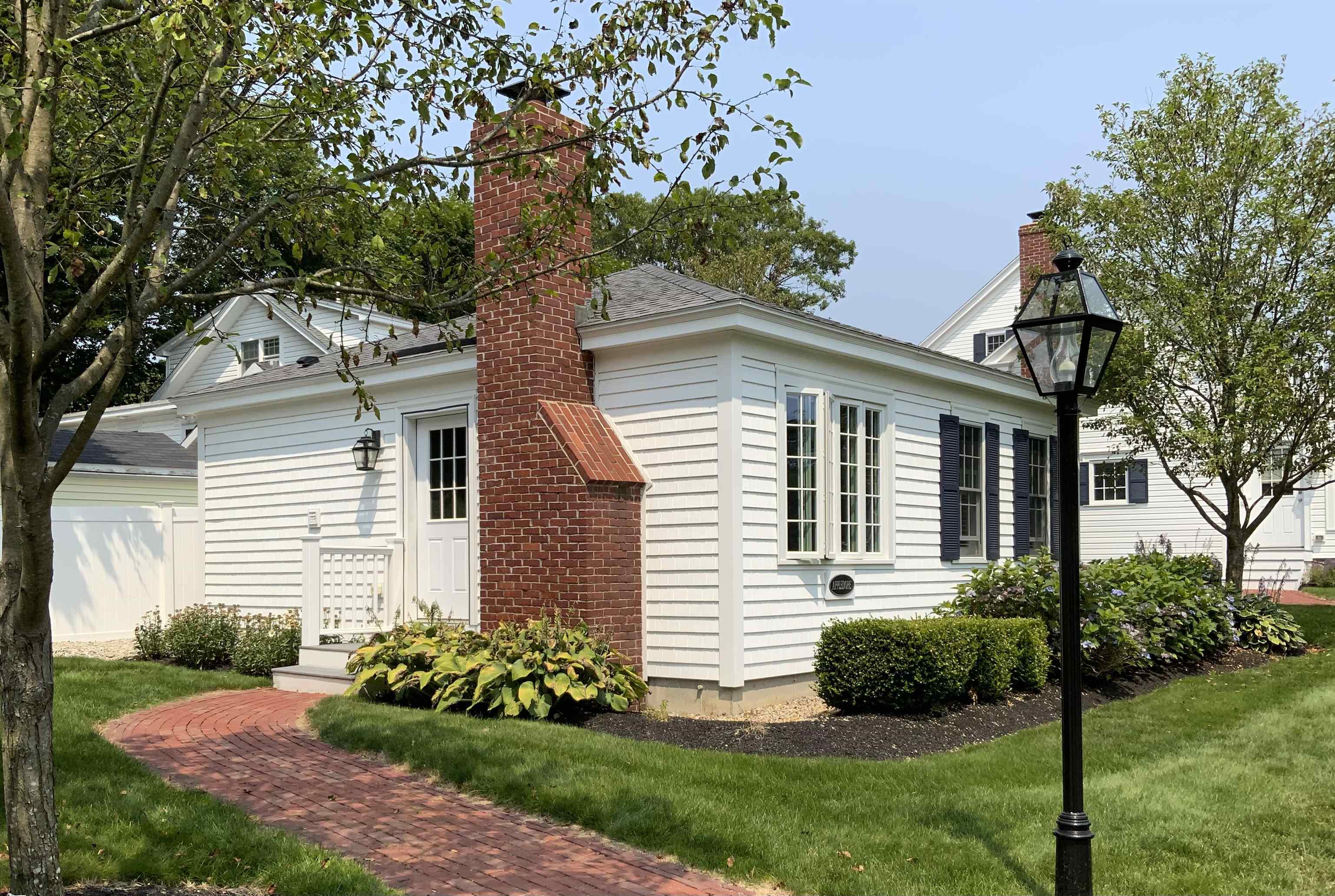 32 Cable Rd, Rye, NH 03870