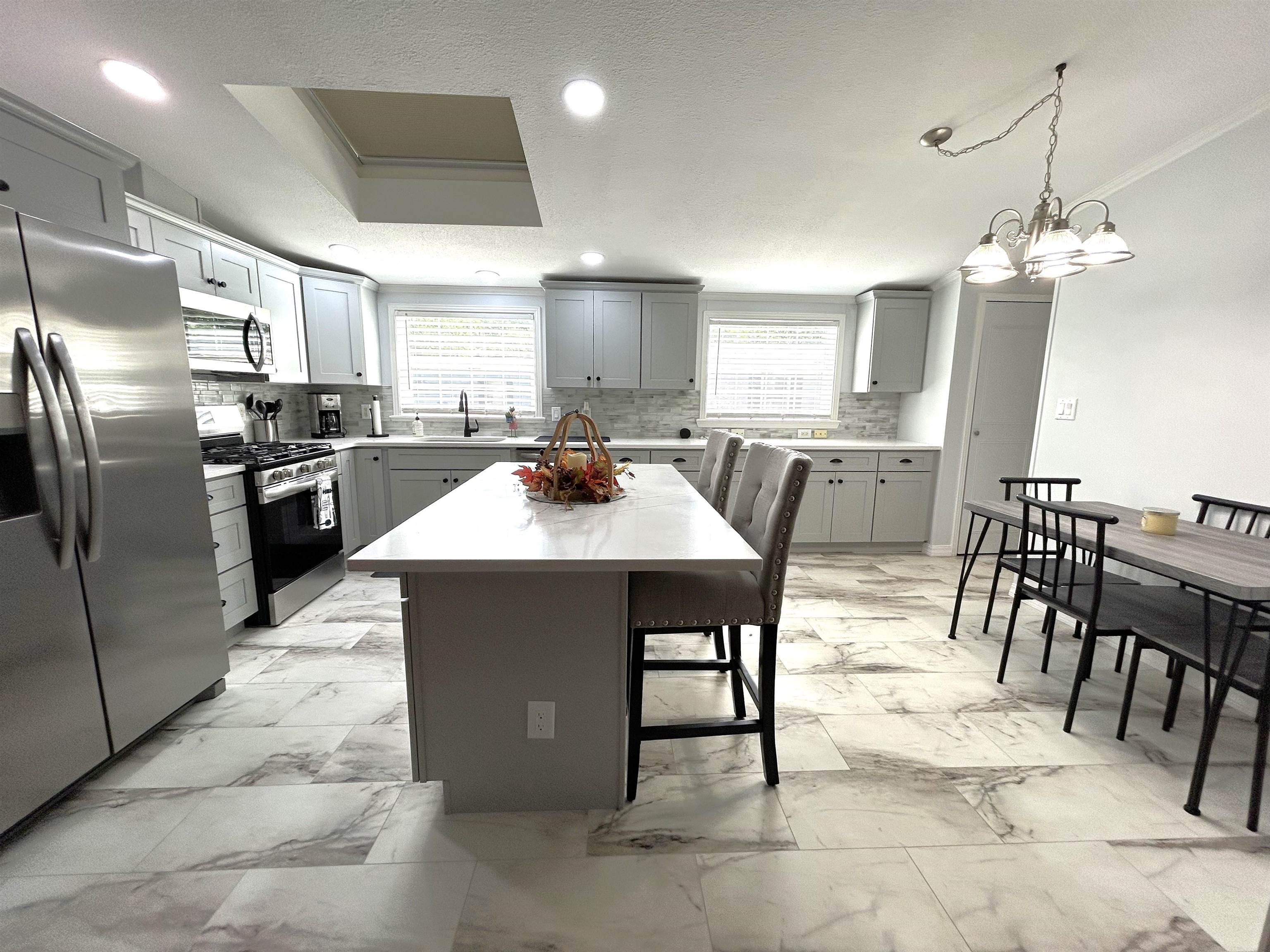 75 Hilton Ave, Exeter, NH 03833