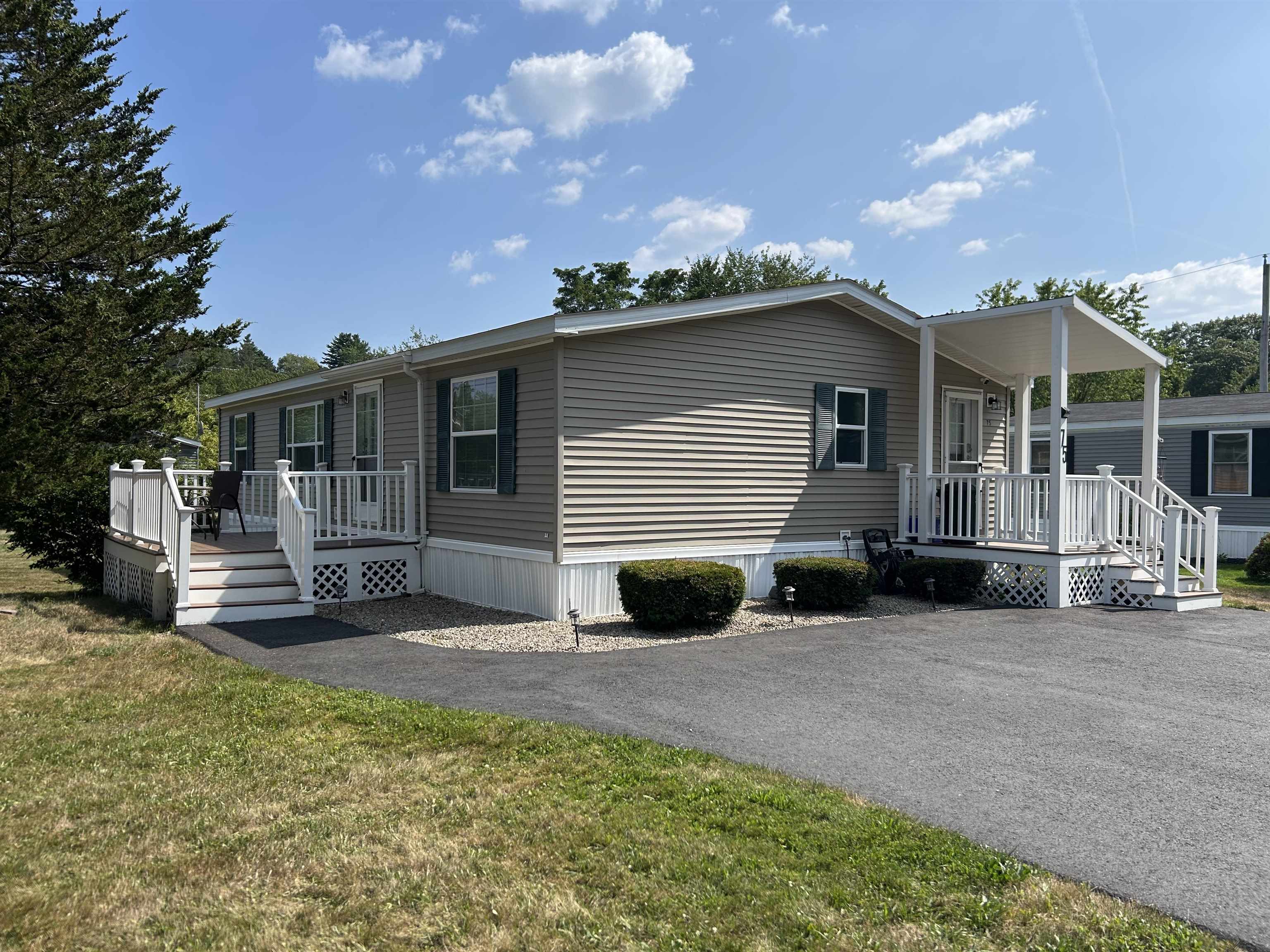 75 Hilton Ave, Exeter, NH 03833