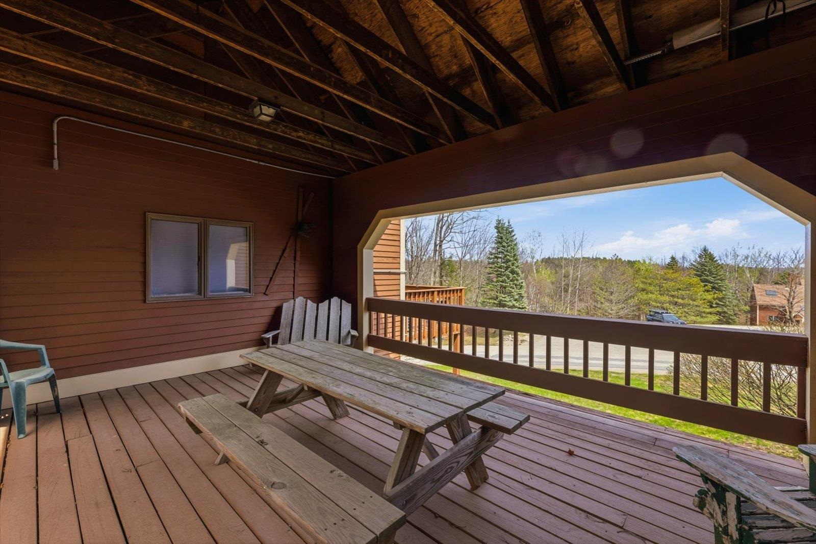 10 Onset Rd, Bennington, NH 03442