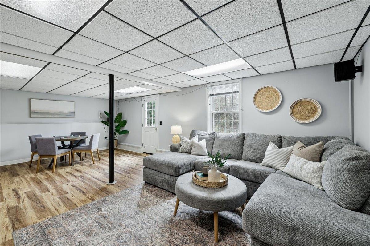 12 Butterfield Ln, Bedford, NH 03110