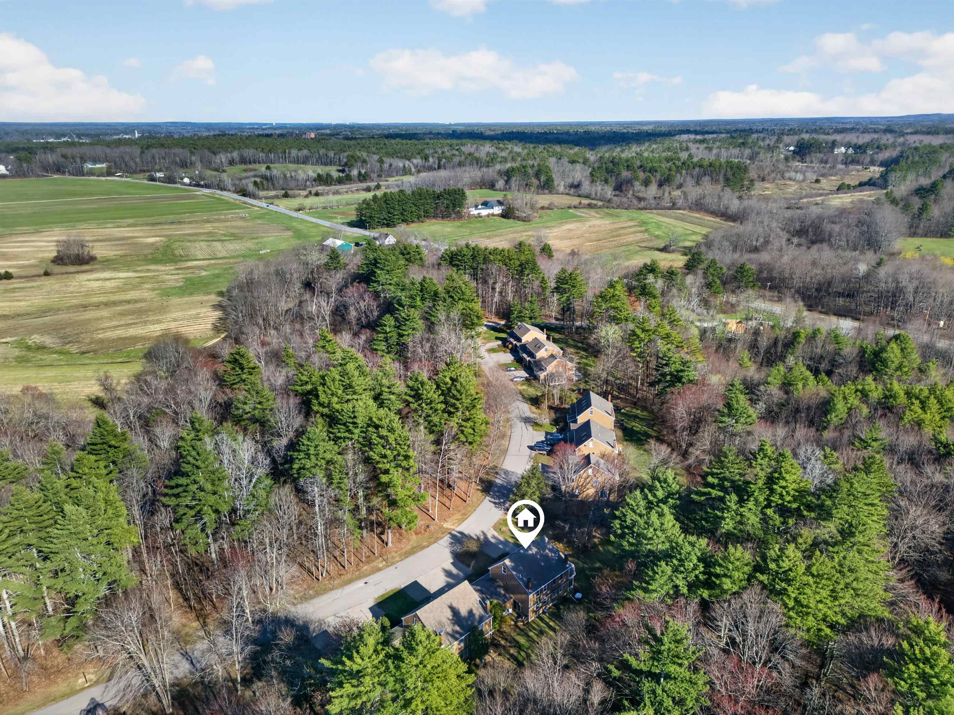 24 Swaan Dr, Lee, NH 03861