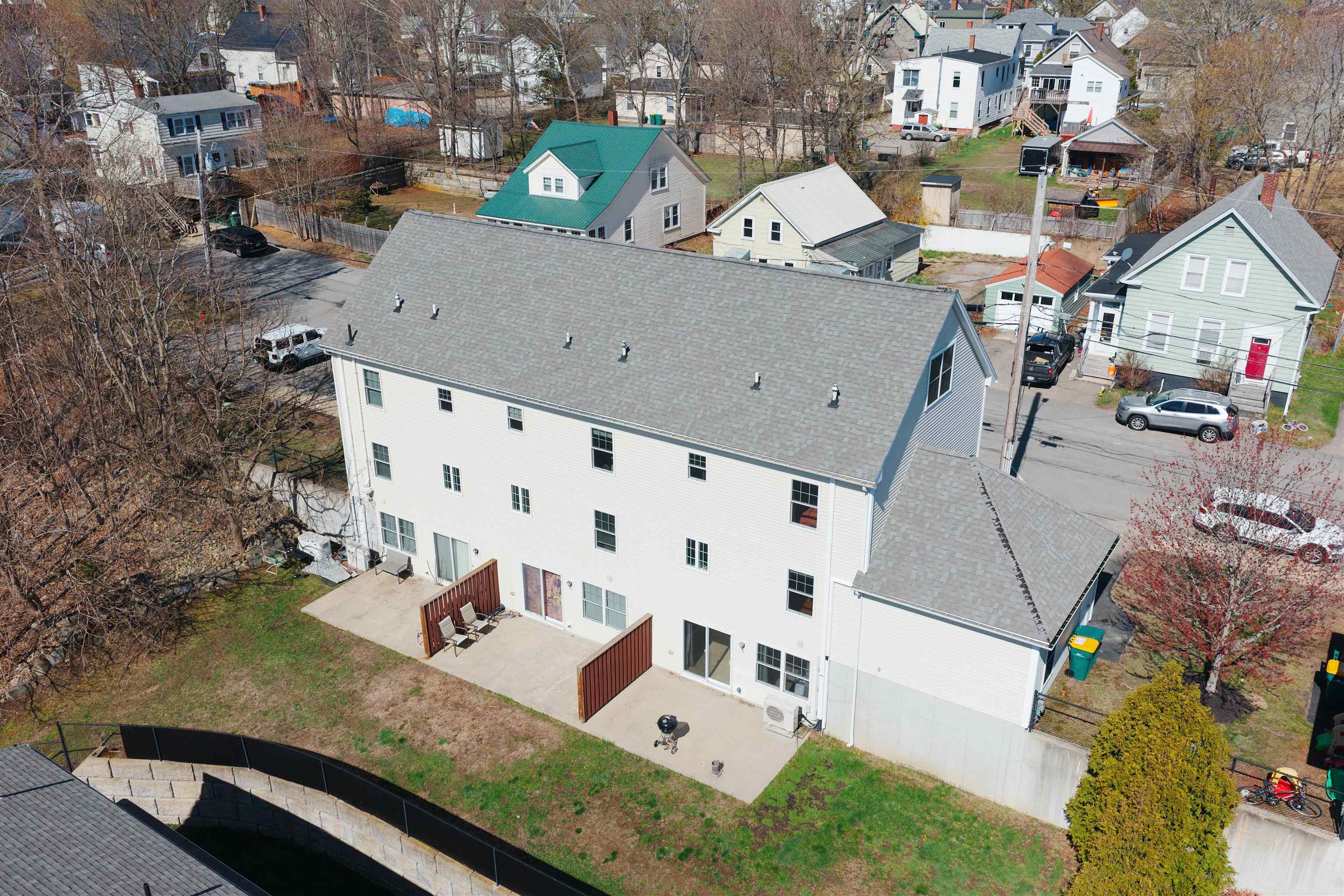 20 Gagne St, Rochester, NH 03867