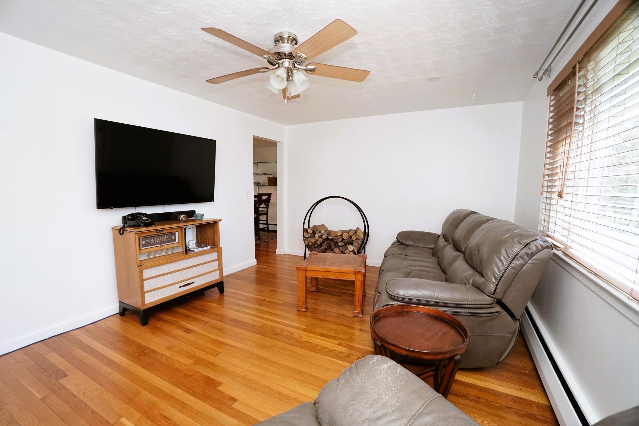 18 Barron Ave, Salem, NH 03079