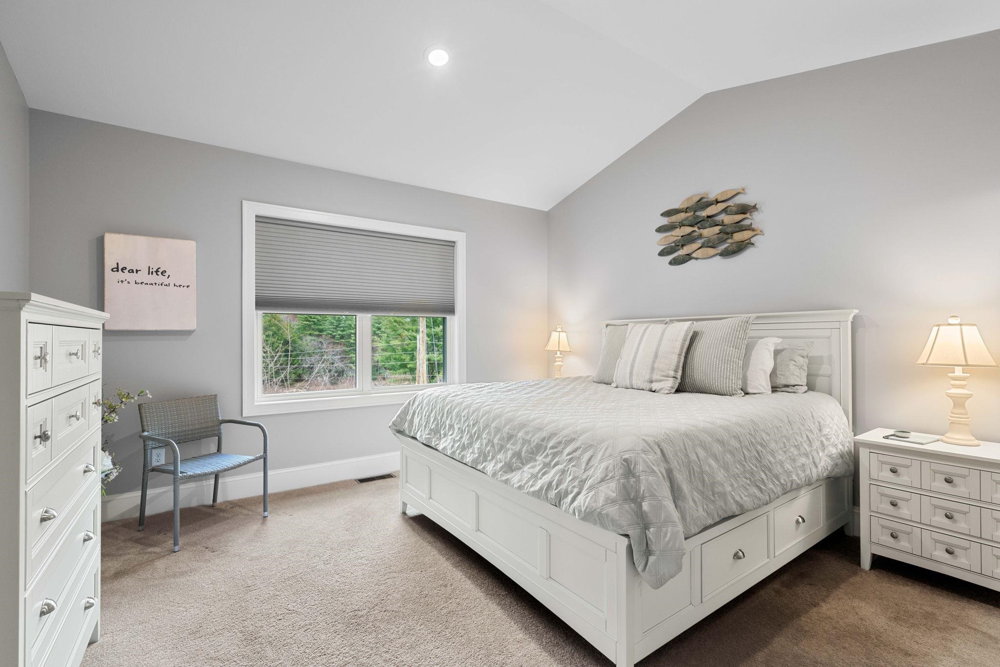 27 Abenaki Cir, Merrimack, NH 03054