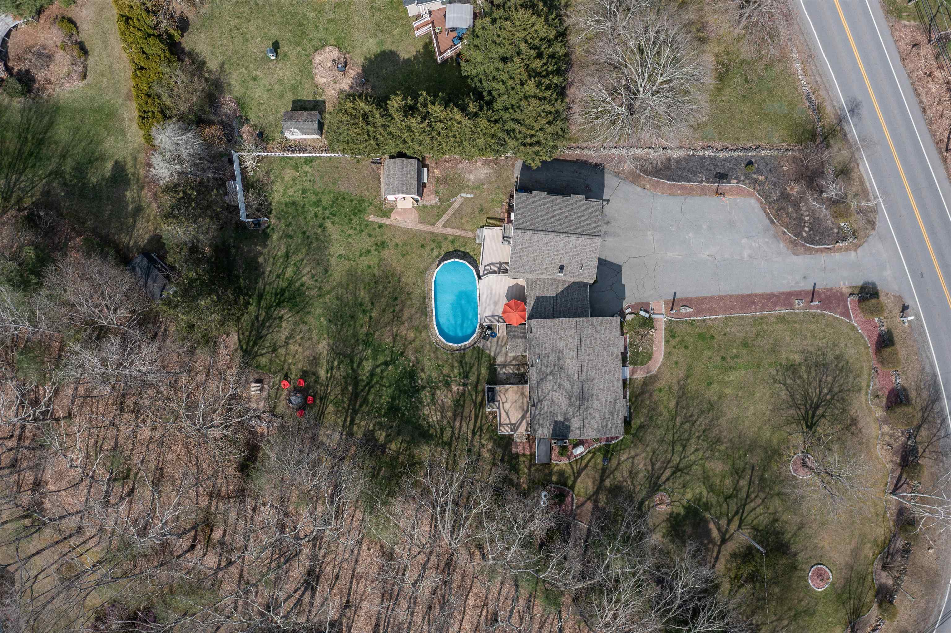 18 Smith Corner Rd, Plaistow, NH 03865