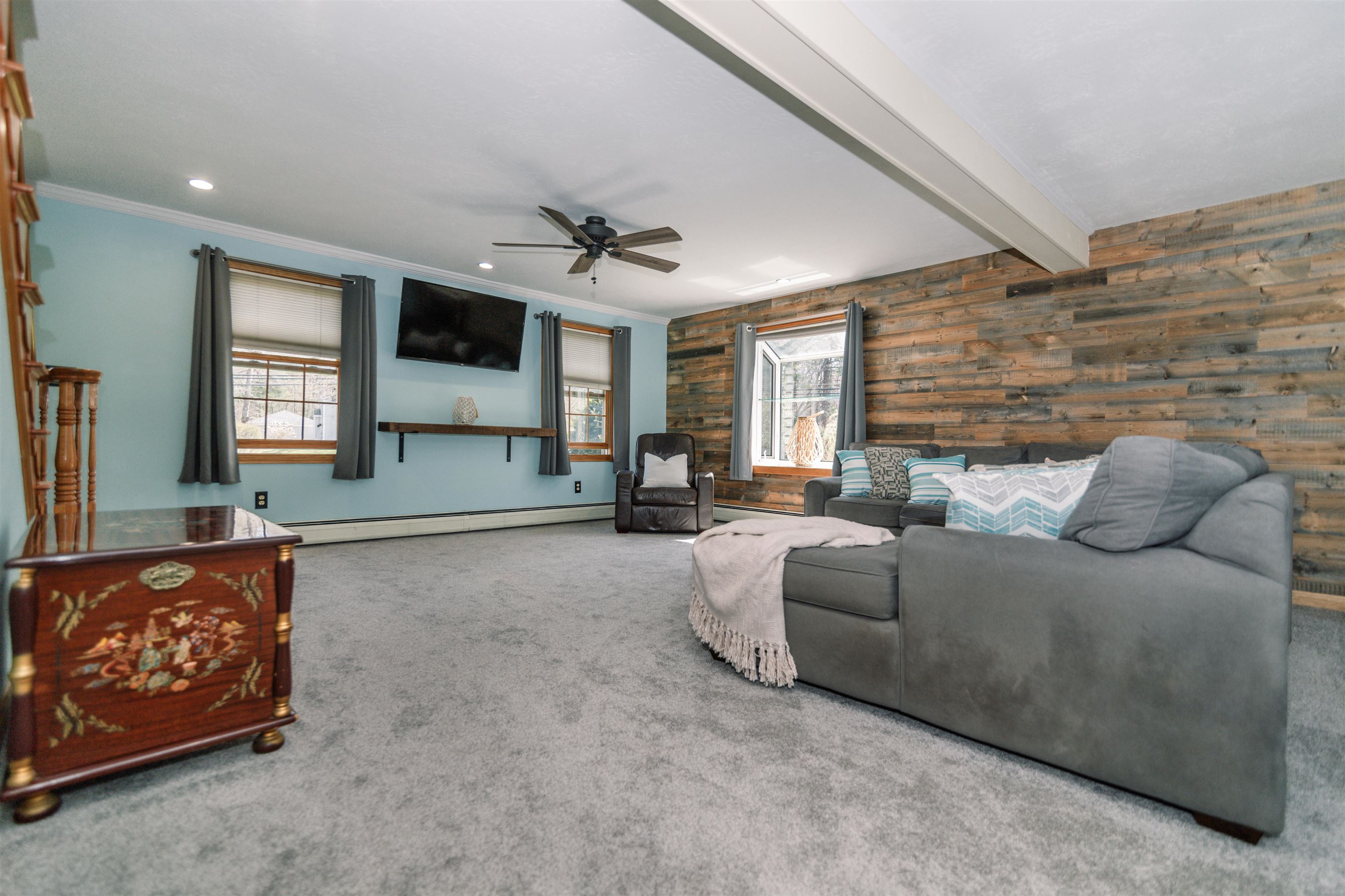 18 Smith Corner Rd, Plaistow, NH 03865