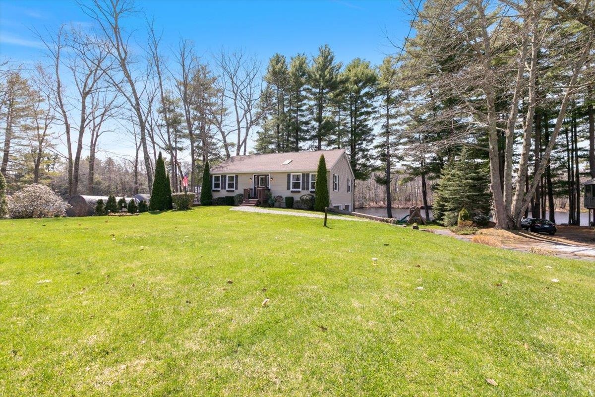 24 Taylor River Est, Hampton, NH 03842