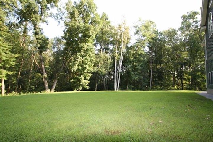 13 Johnson St, Windham, NH 03087