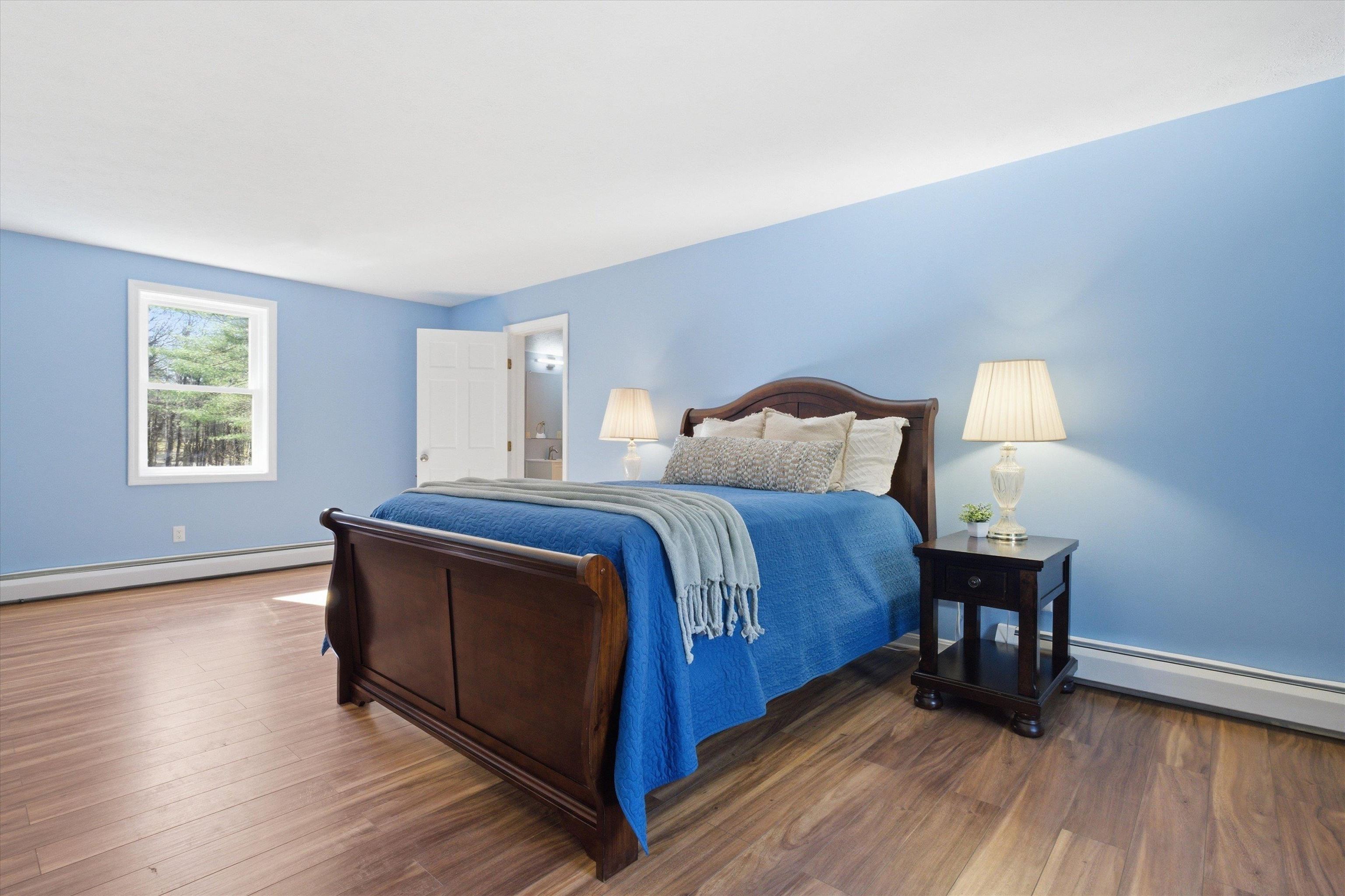 51 Scobie Rd, New Boston, NH 03070