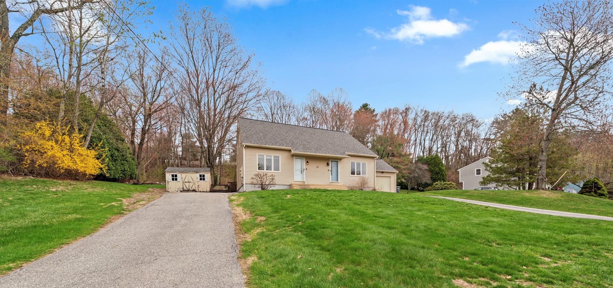 57A Dale Rd, Hooksett, NH 03106