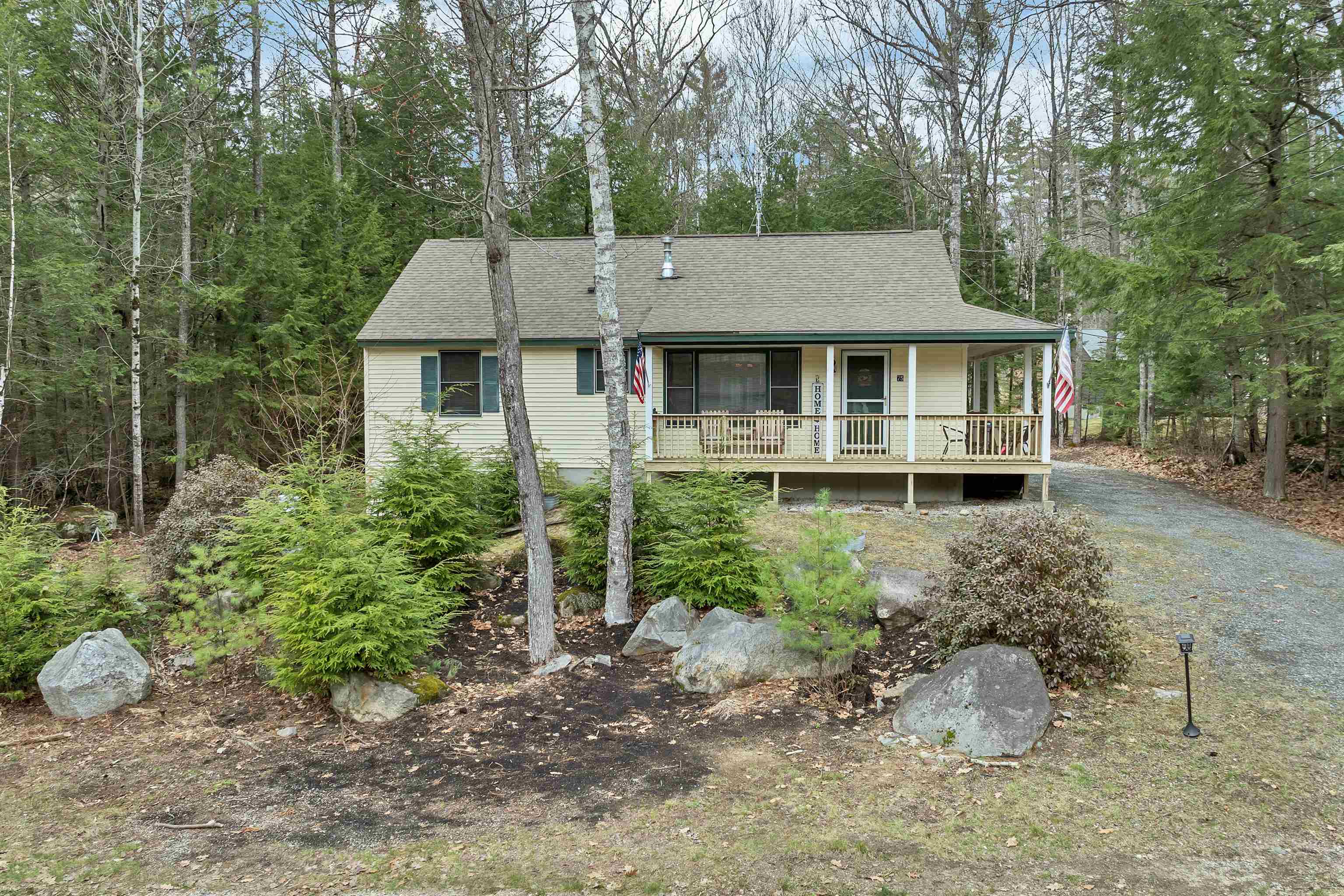 75 Cannes St, Moultonborough, NH 03254