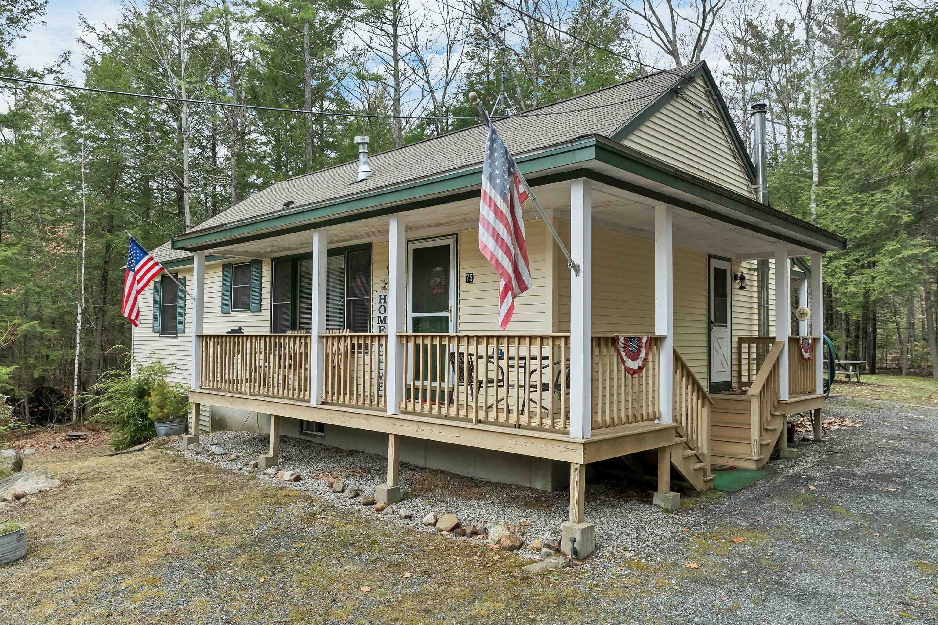 75 Cannes St, Moultonborough, NH 03254