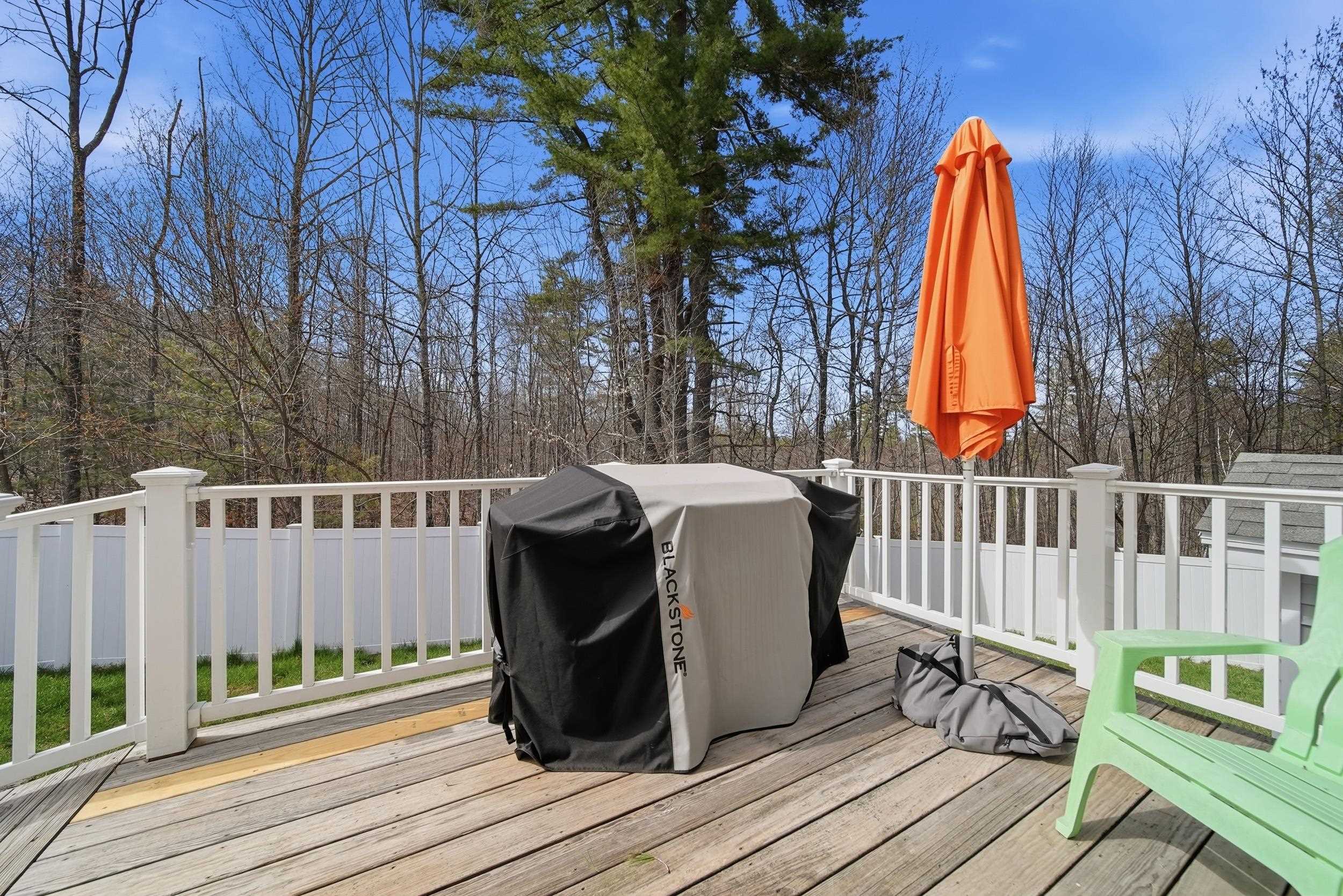 425 Weare Rd, New Boston, NH 03070