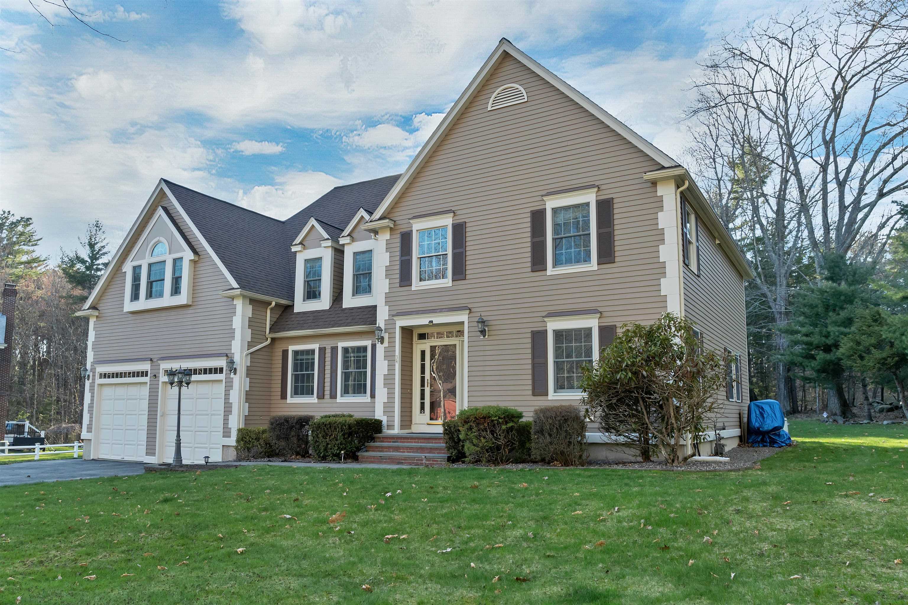 34 Stowecroft Dr, Hampton, NH 03842