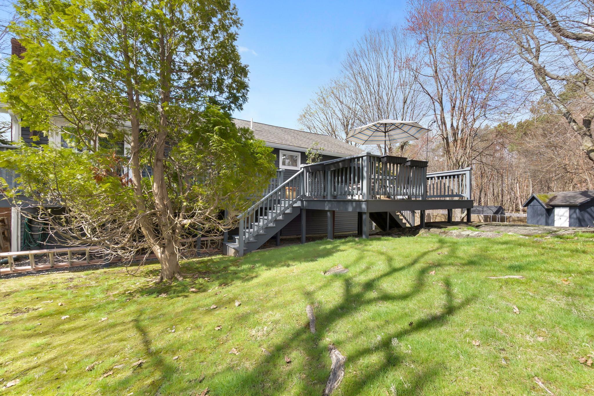 9 Onyx Ln, Portsmouth, NH 03801