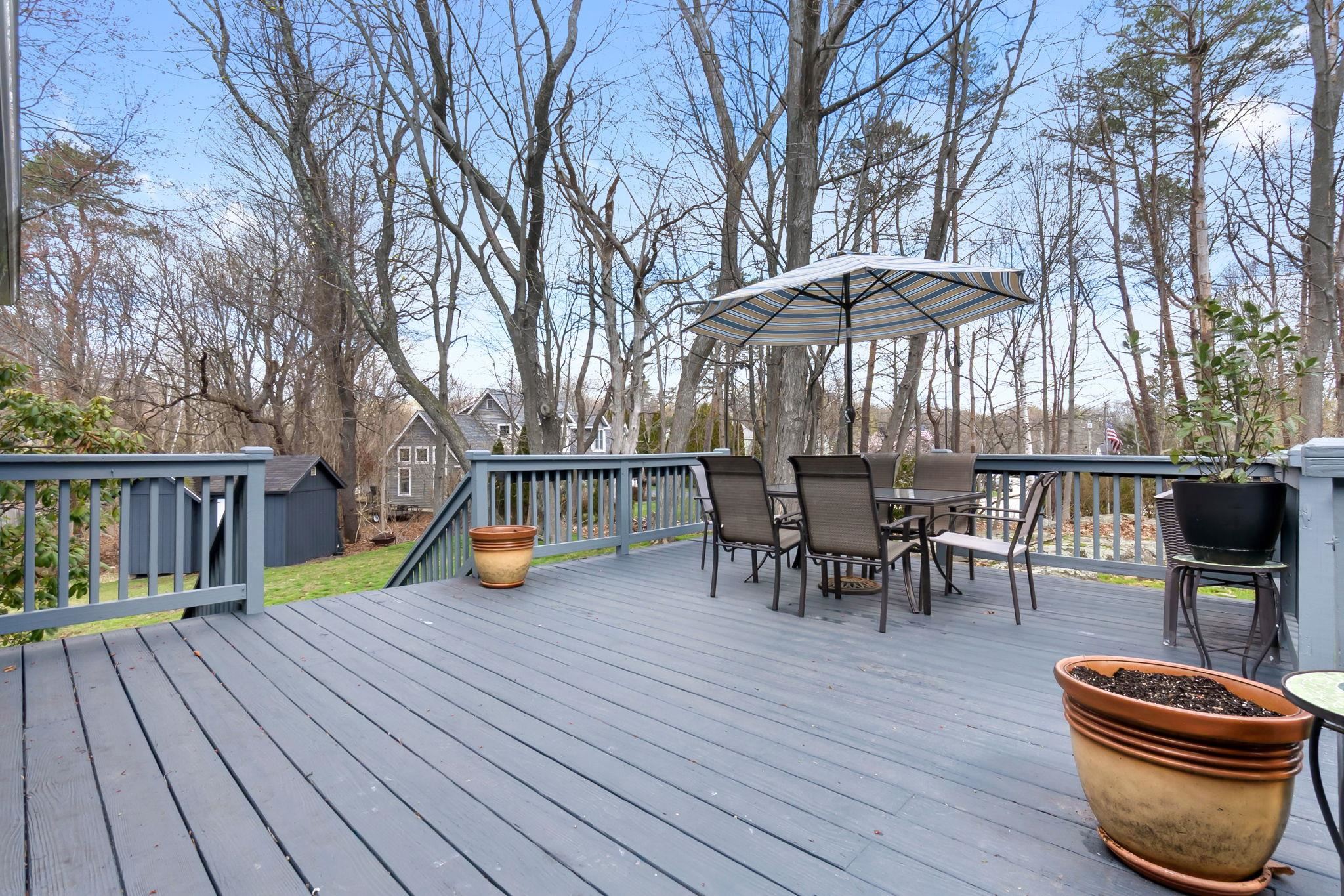 9 Onyx Ln, Portsmouth, NH 03801