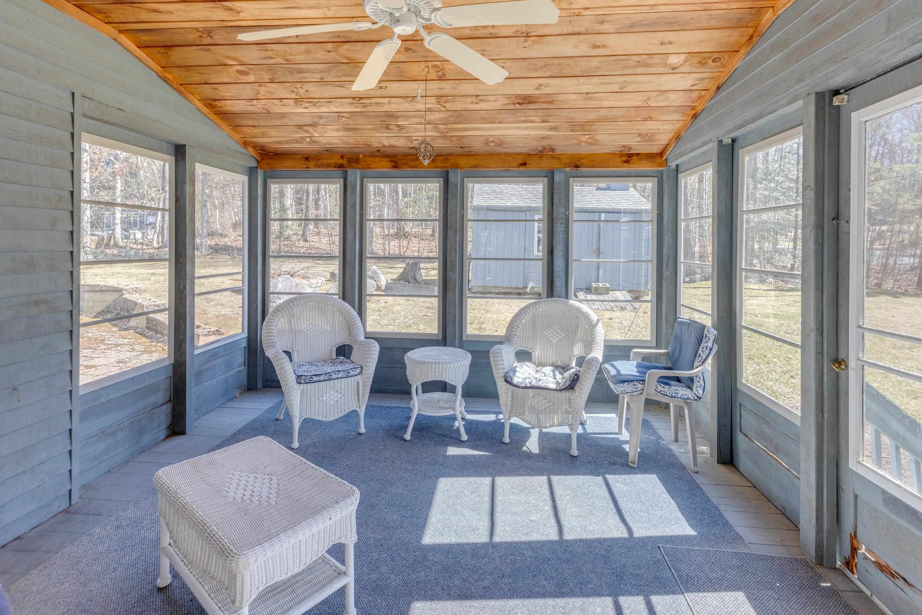 286 Dockham Shore Rd, Gilford, NH 03249