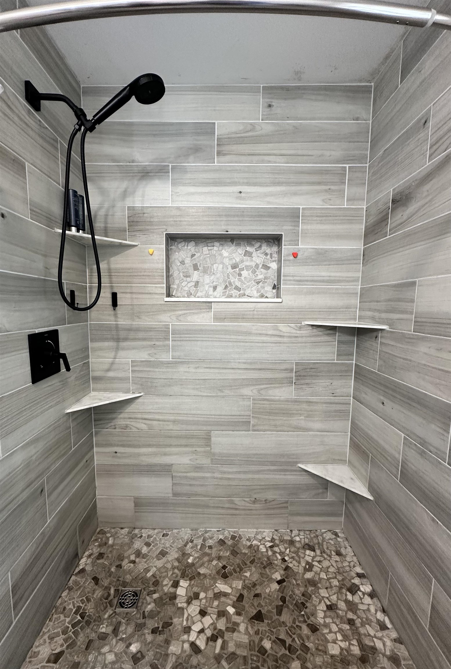 46 Pleasant St, Hinsdale, NH 03451