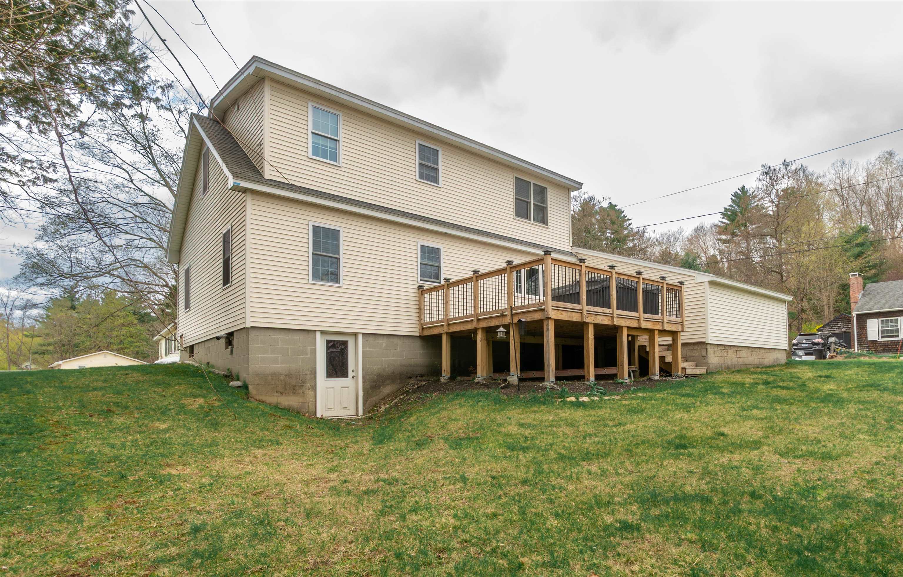 46 Pleasant St, Hinsdale, NH 03451