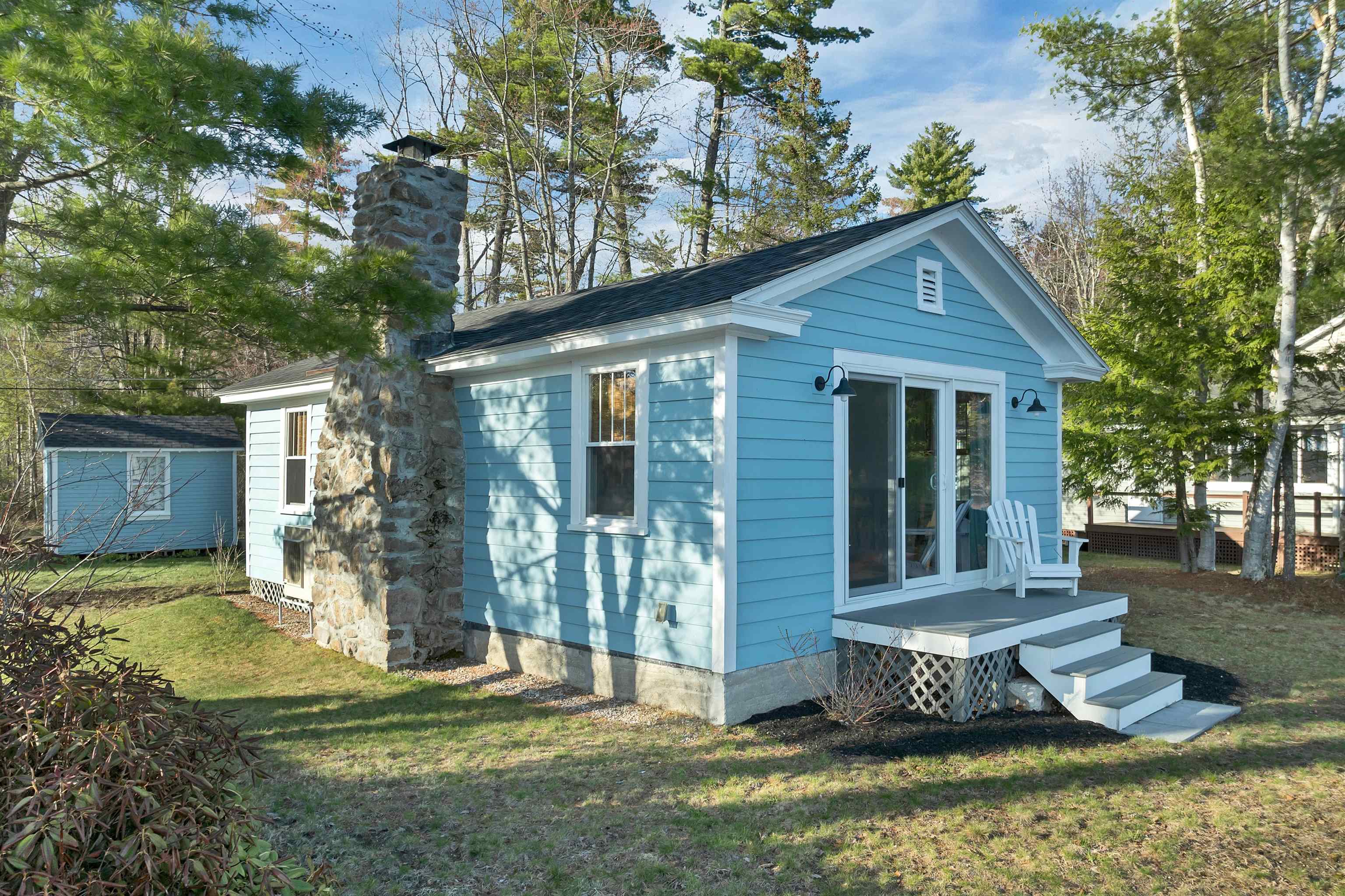 31 Lake Shore Dr, Effingham, NH 03882