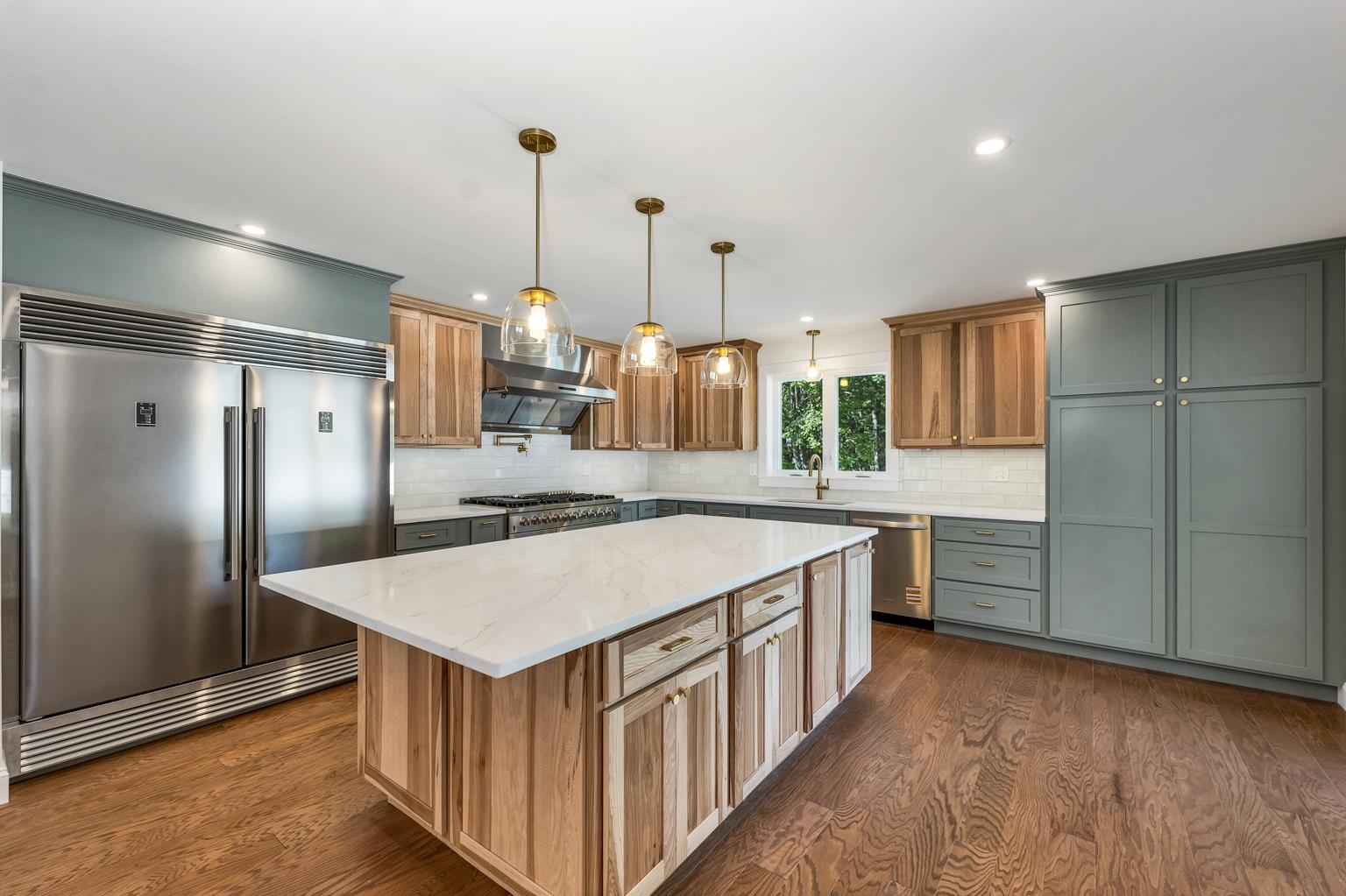 60 Horne St, Dover, NH 03820