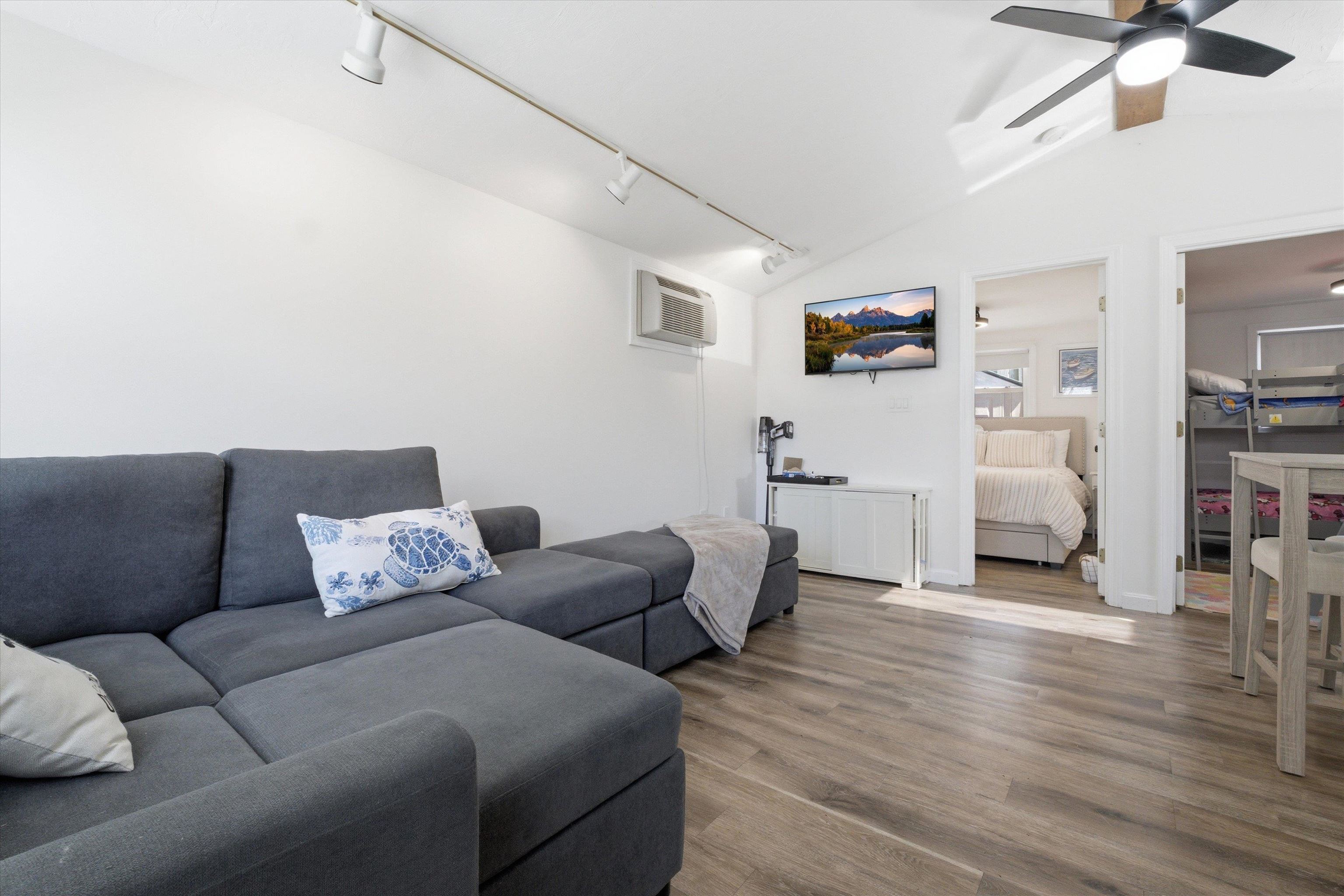 144 Lake St #3, Laconia, NH 03246