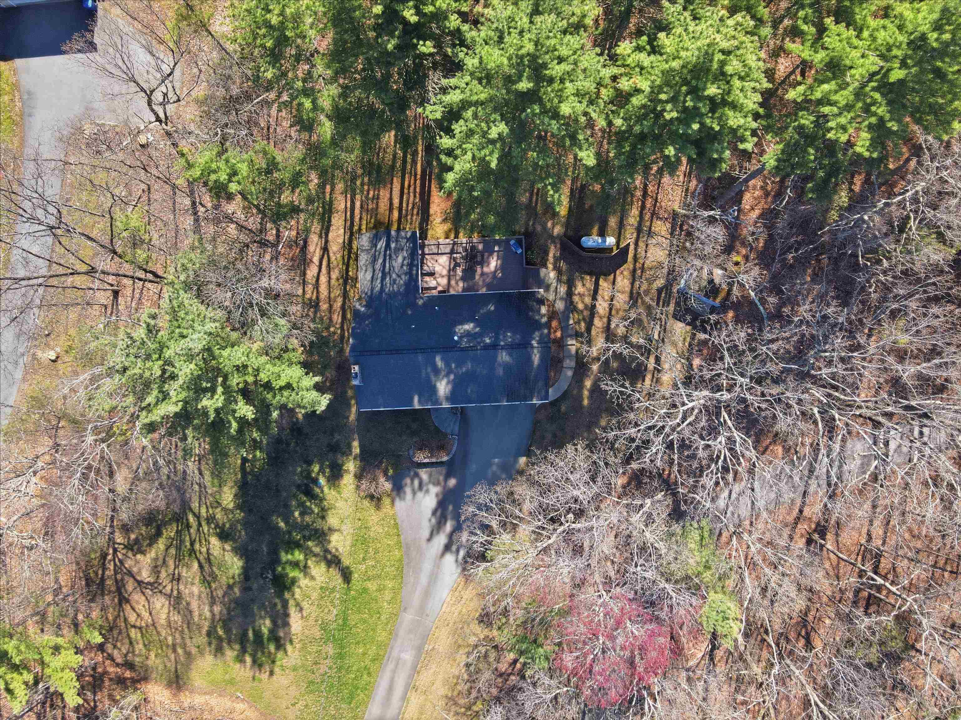 21 Brook Dr, Hudson, NH 03051