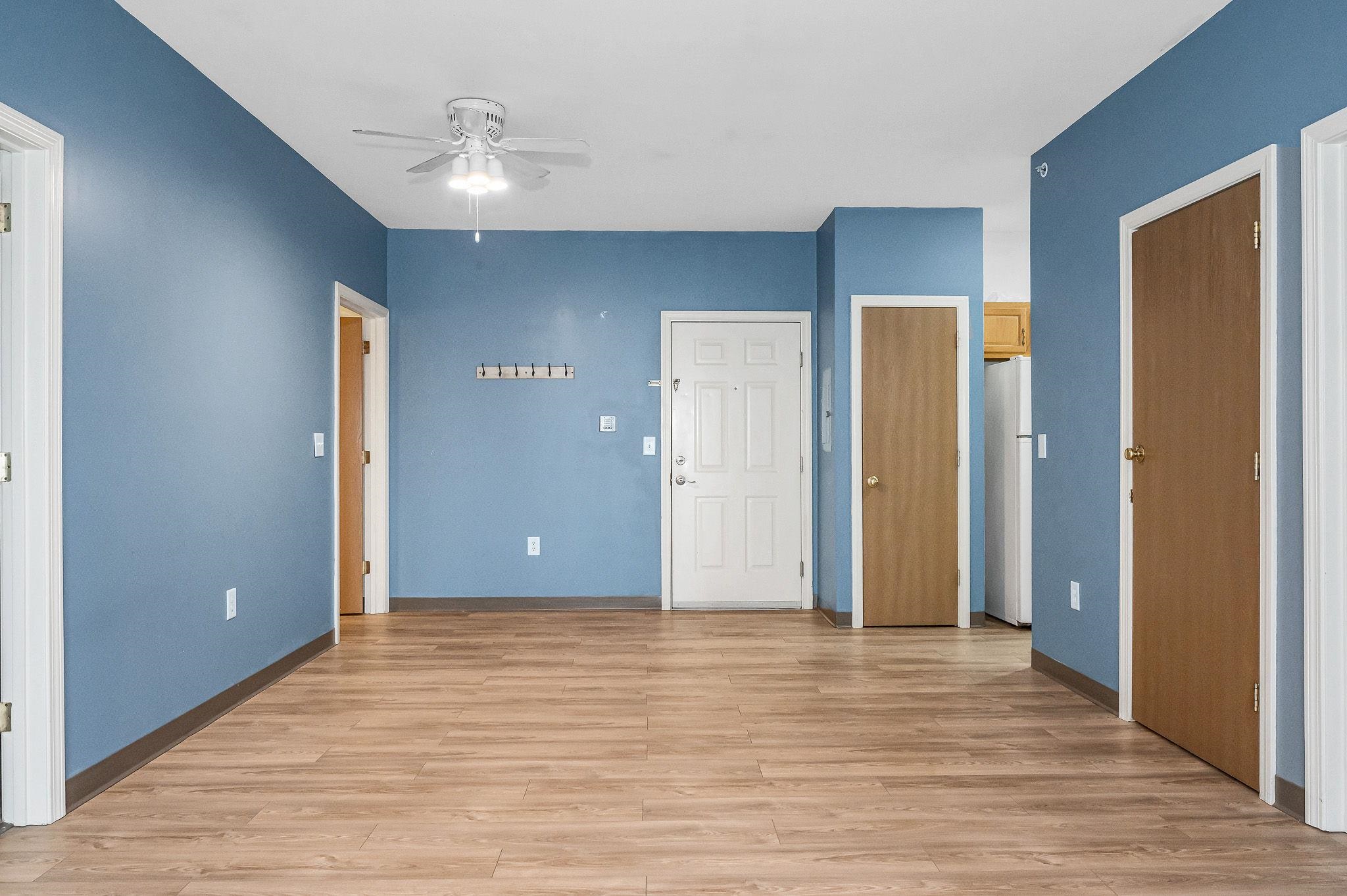 18 Harbor Ave, Nashua, NH 03060