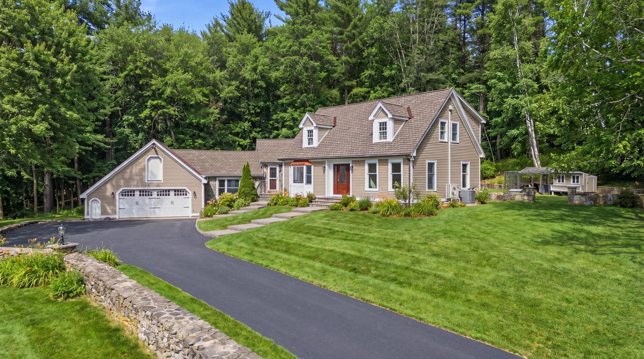 166 Londonderry Rd, Windham, NH 03087
