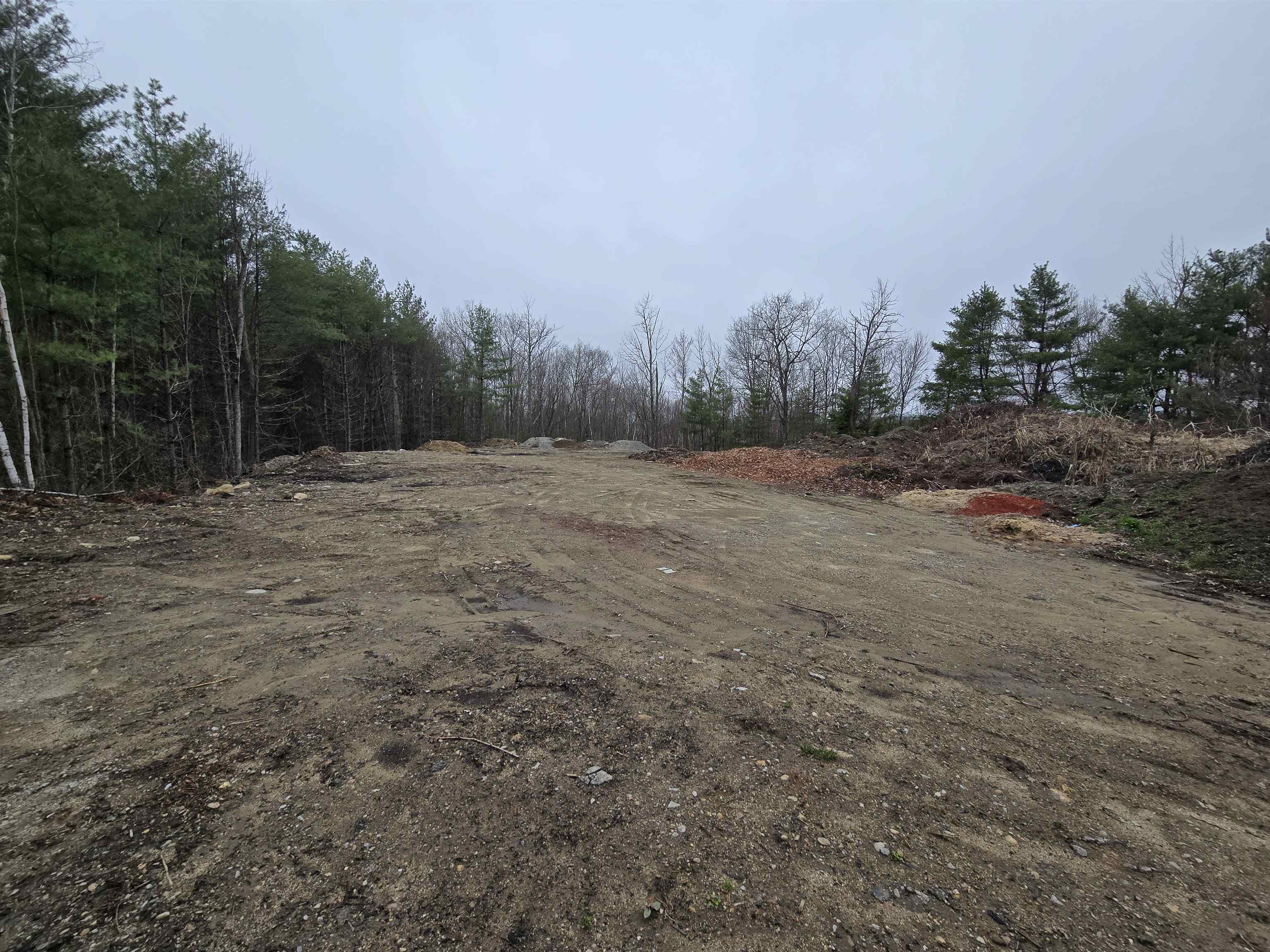 192 Londonderry Turnpike, Hooksett, NH 03106