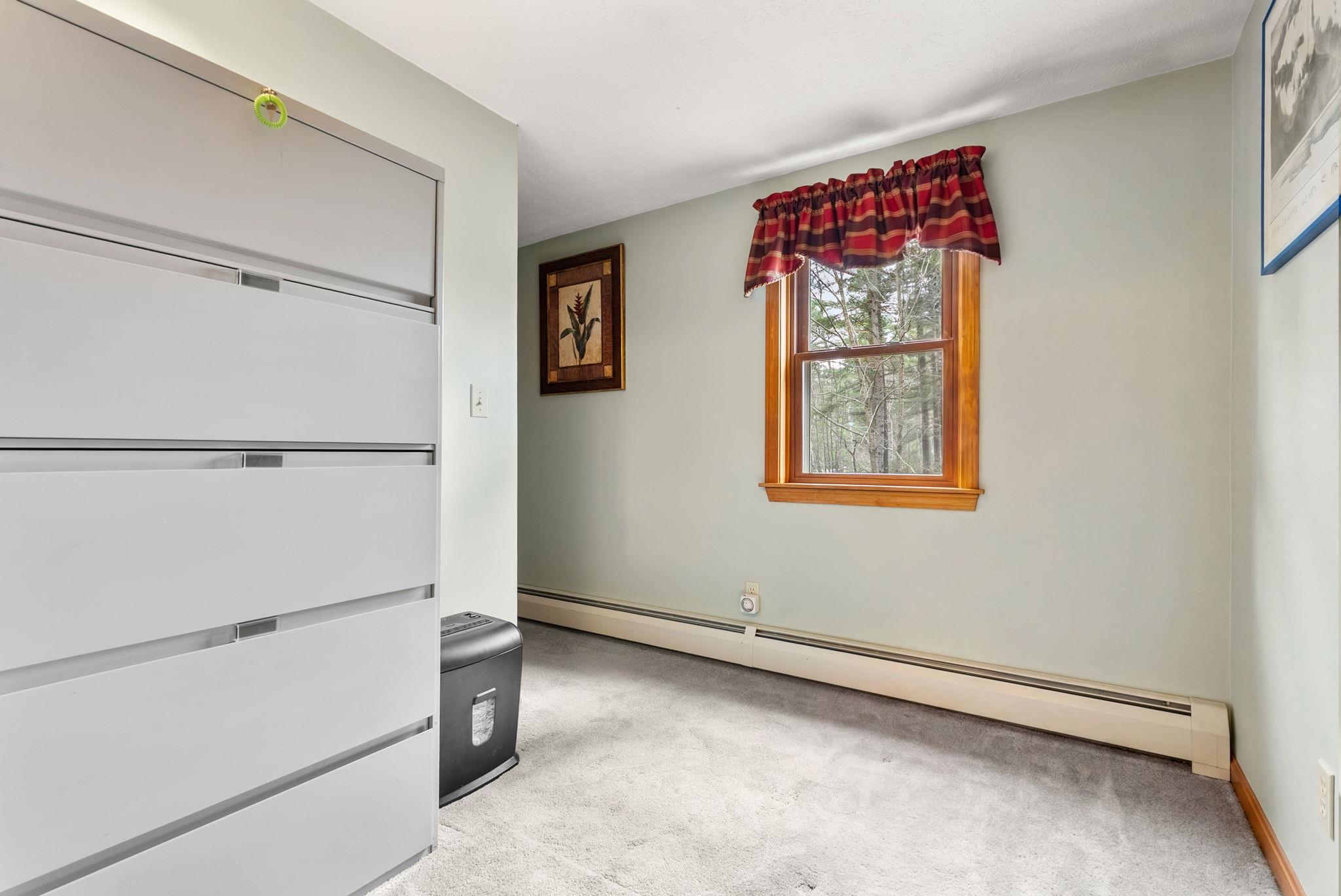 39 Twillingate Rd, Temple, NH 03084